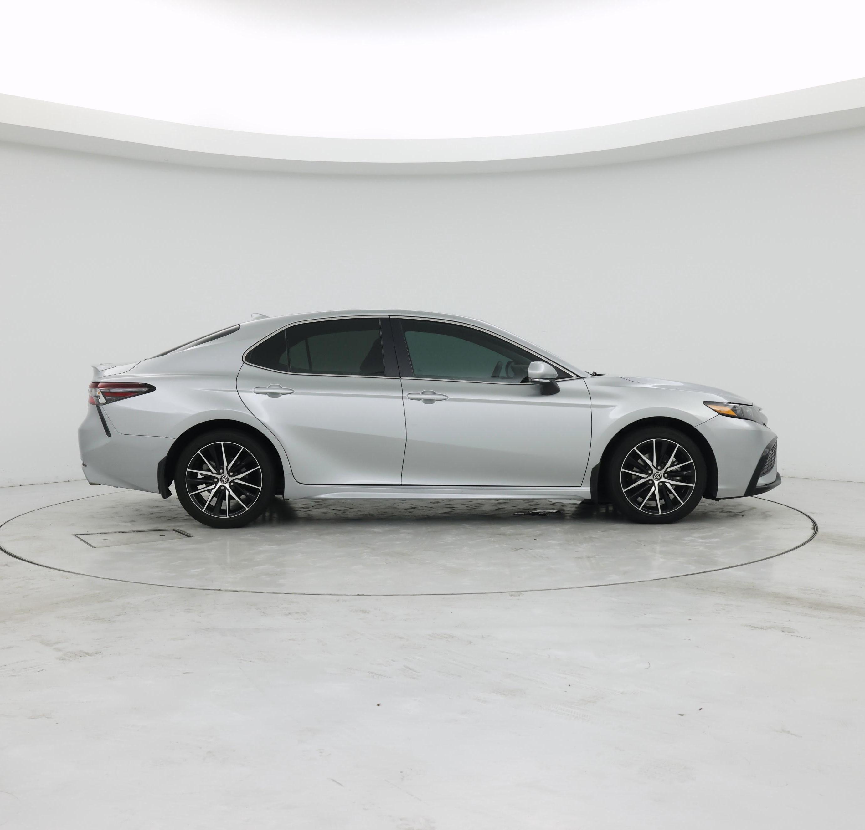 Thumbnail: 2022 Toyota Camry - 7
