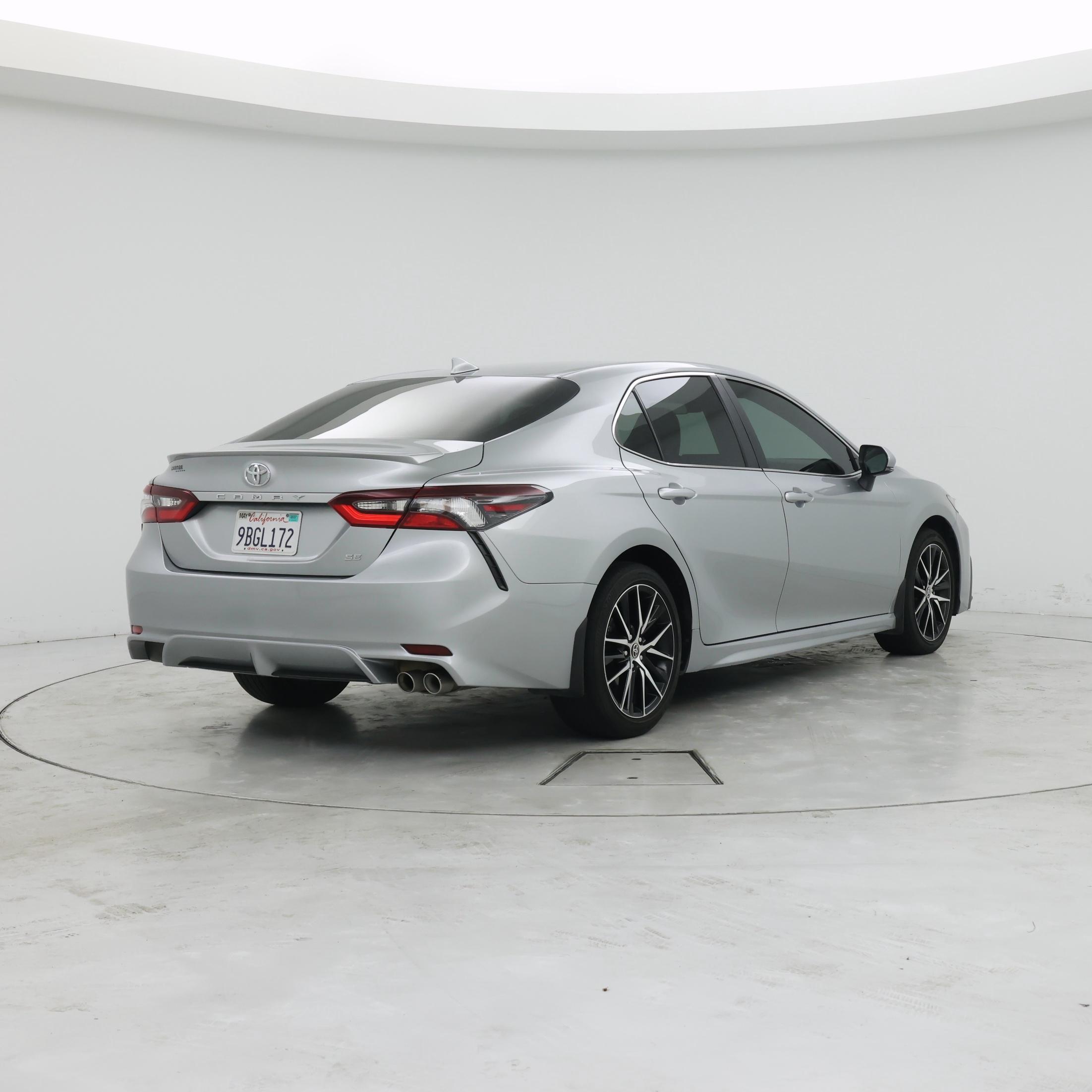Thumbnail: 2022 Toyota Camry - 8