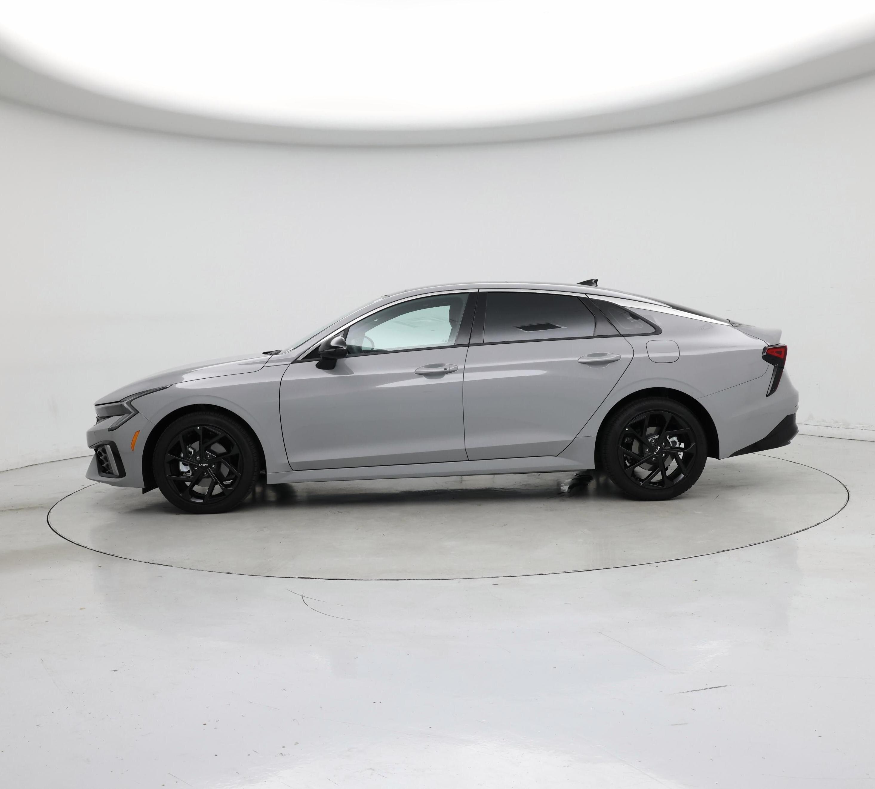 Thumbnail: 2026 Kia K5 - 3