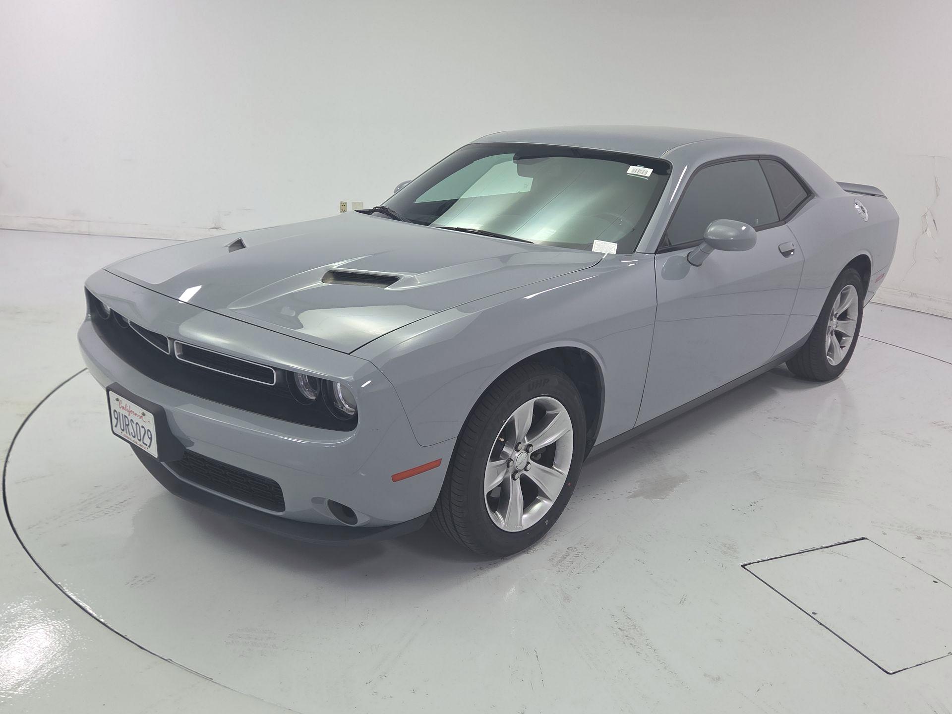 Thumbnail: 2020 Dodge Challenger - 3