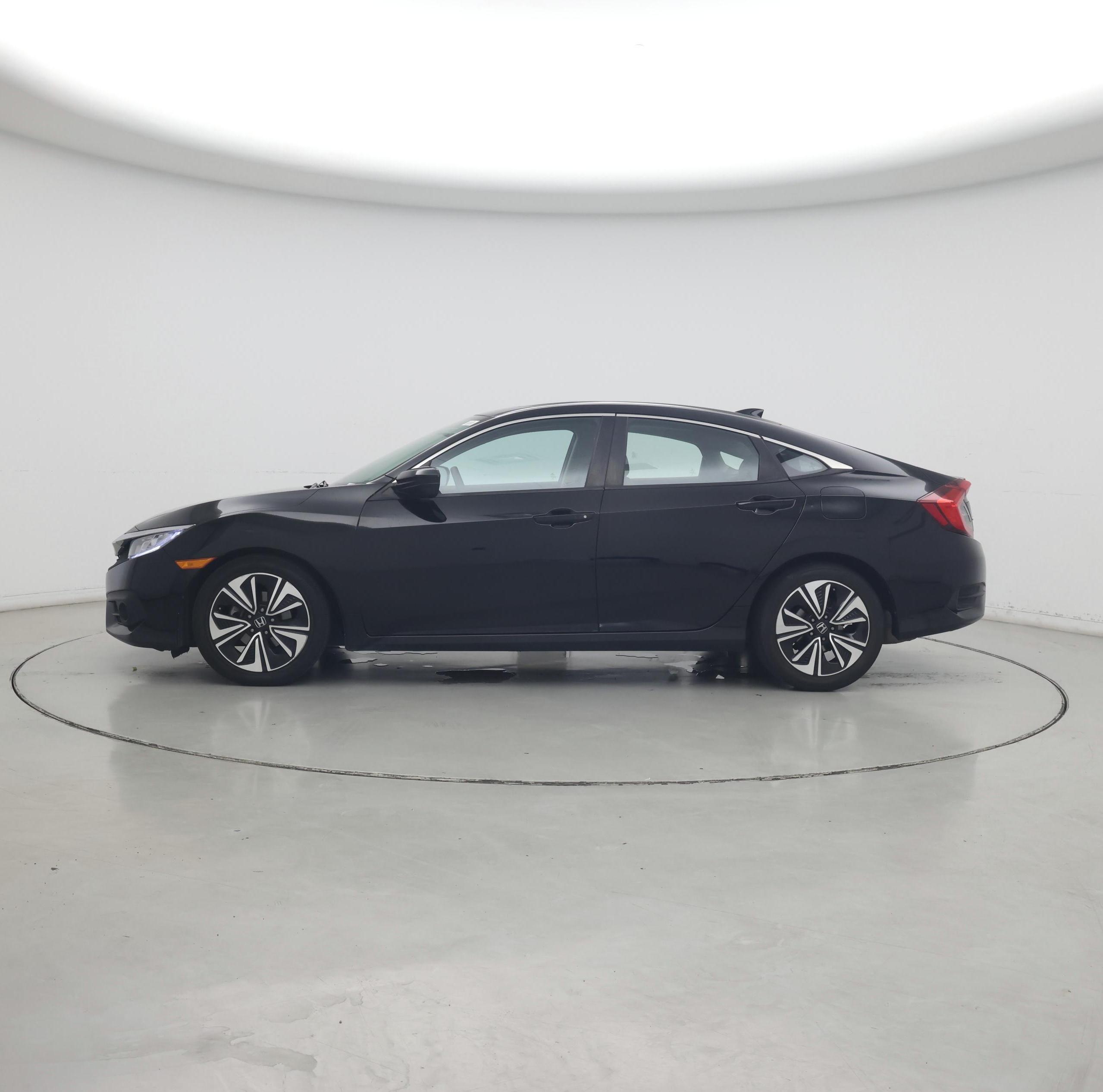Thumbnail: 2016 Honda Civic - 3