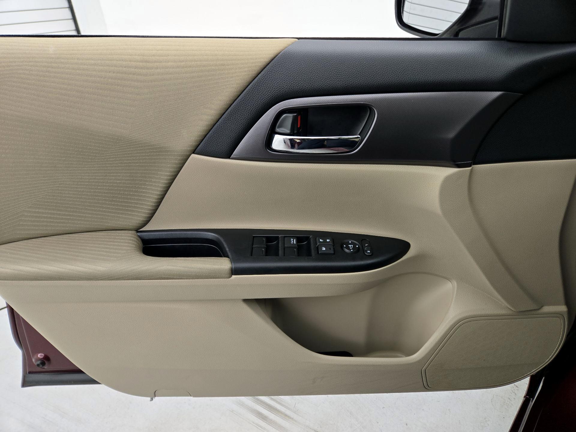 Thumbnail: 2014 Honda Accord - 12