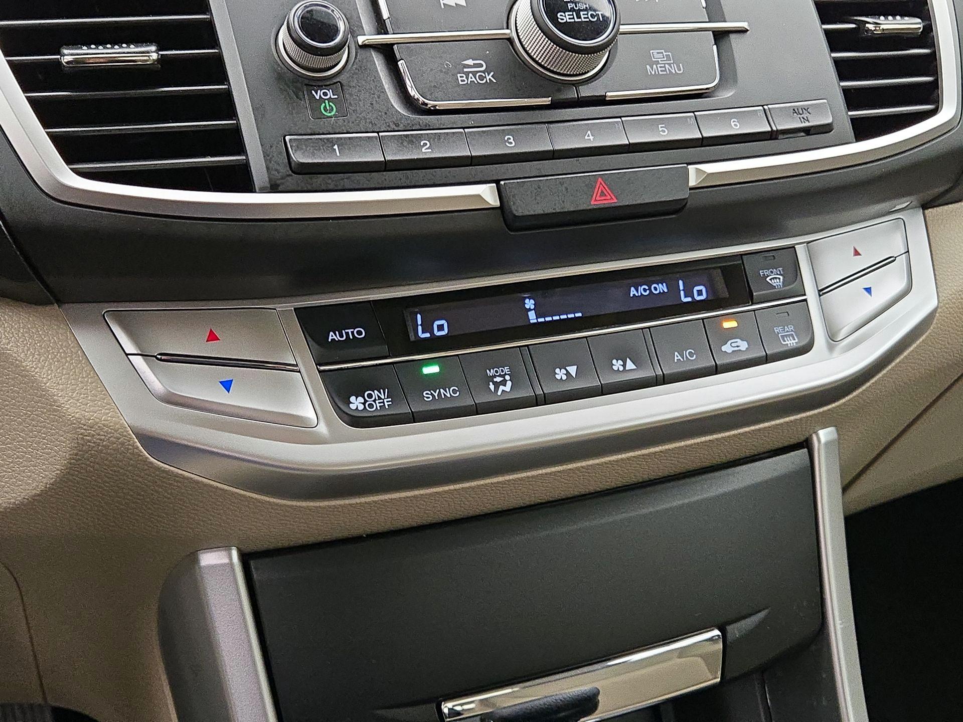 Thumbnail: 2014 Honda Accord - 16