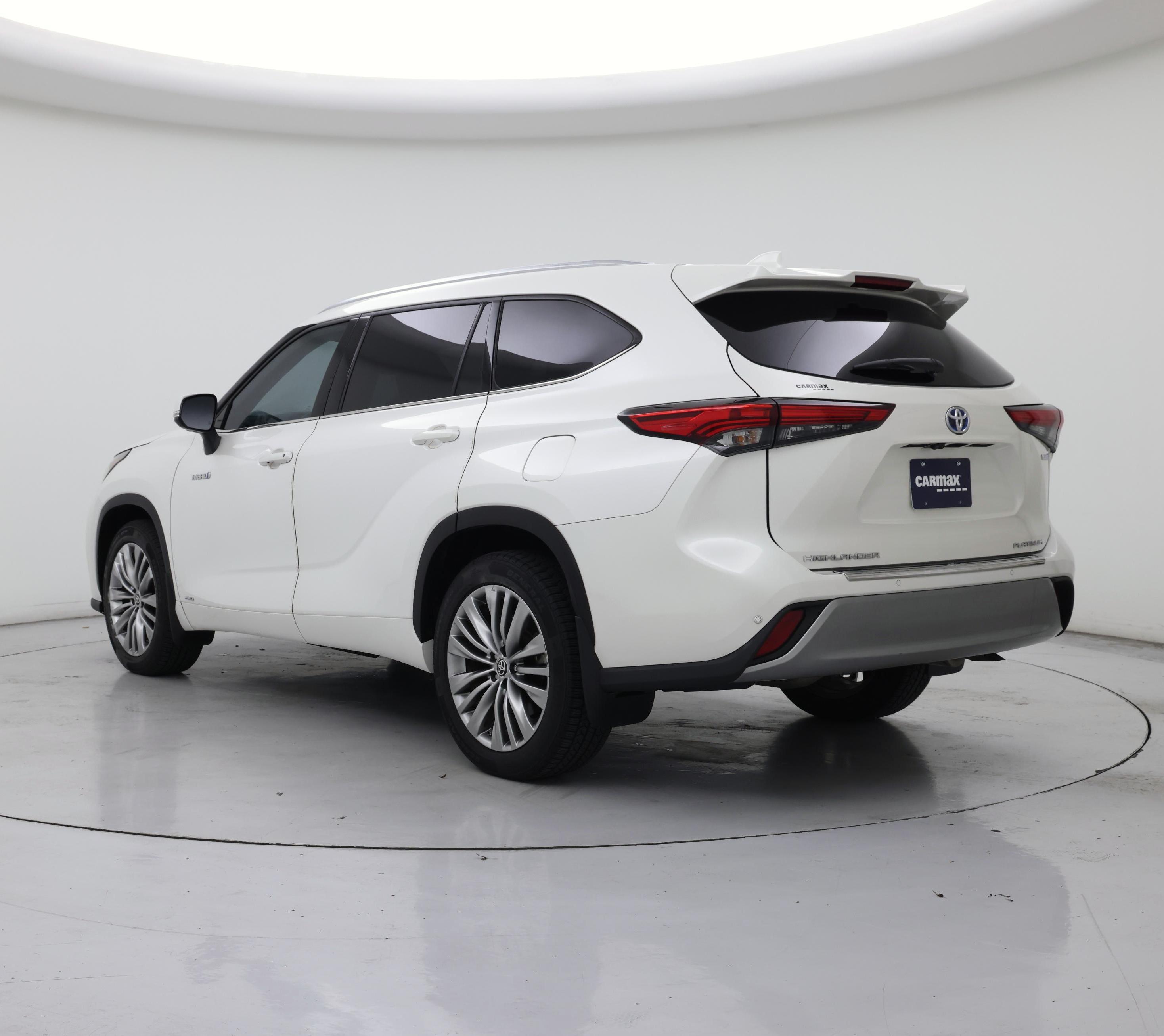 Thumbnail: 2021 Toyota Highlander - 2