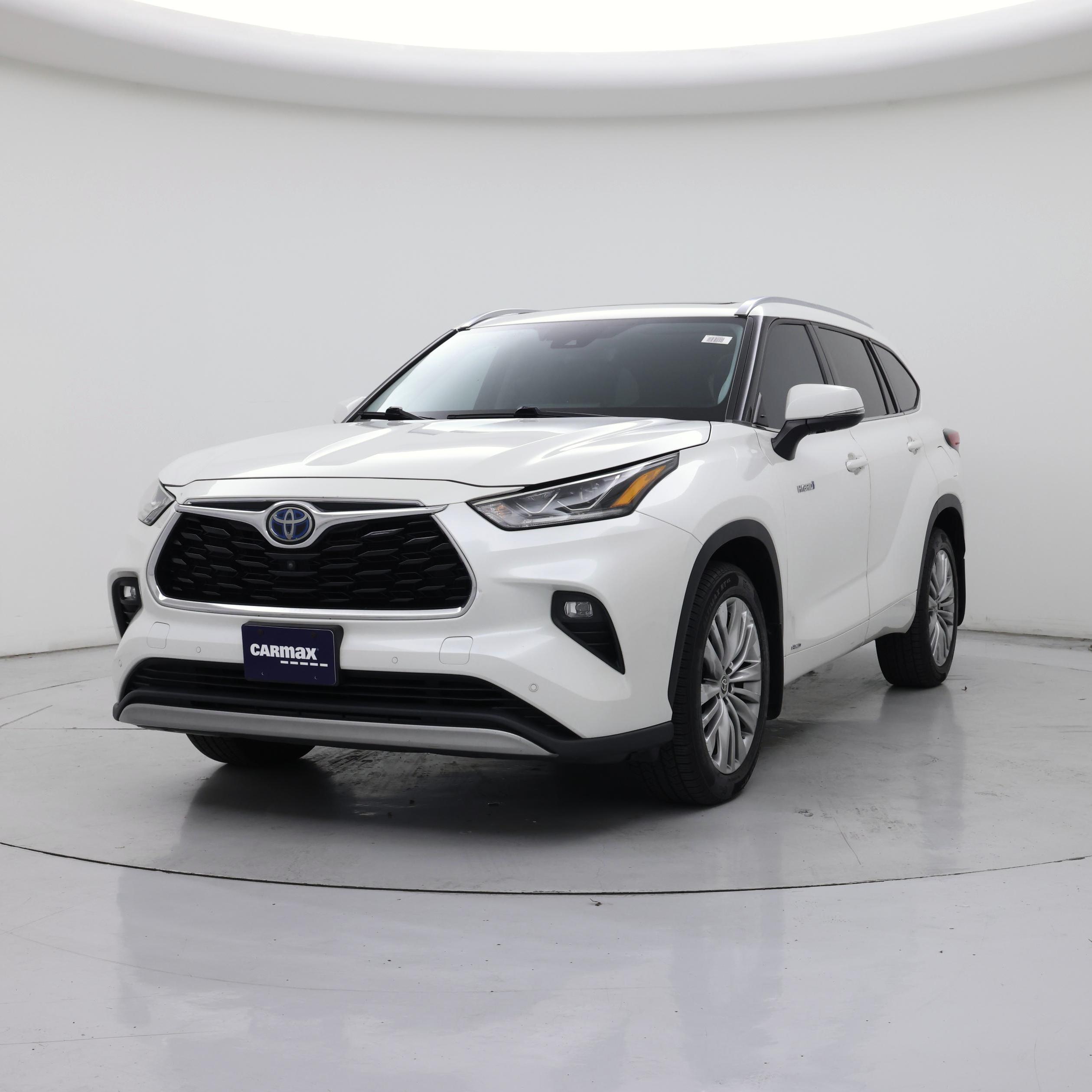 Thumbnail: 2021 Toyota Highlander - 4