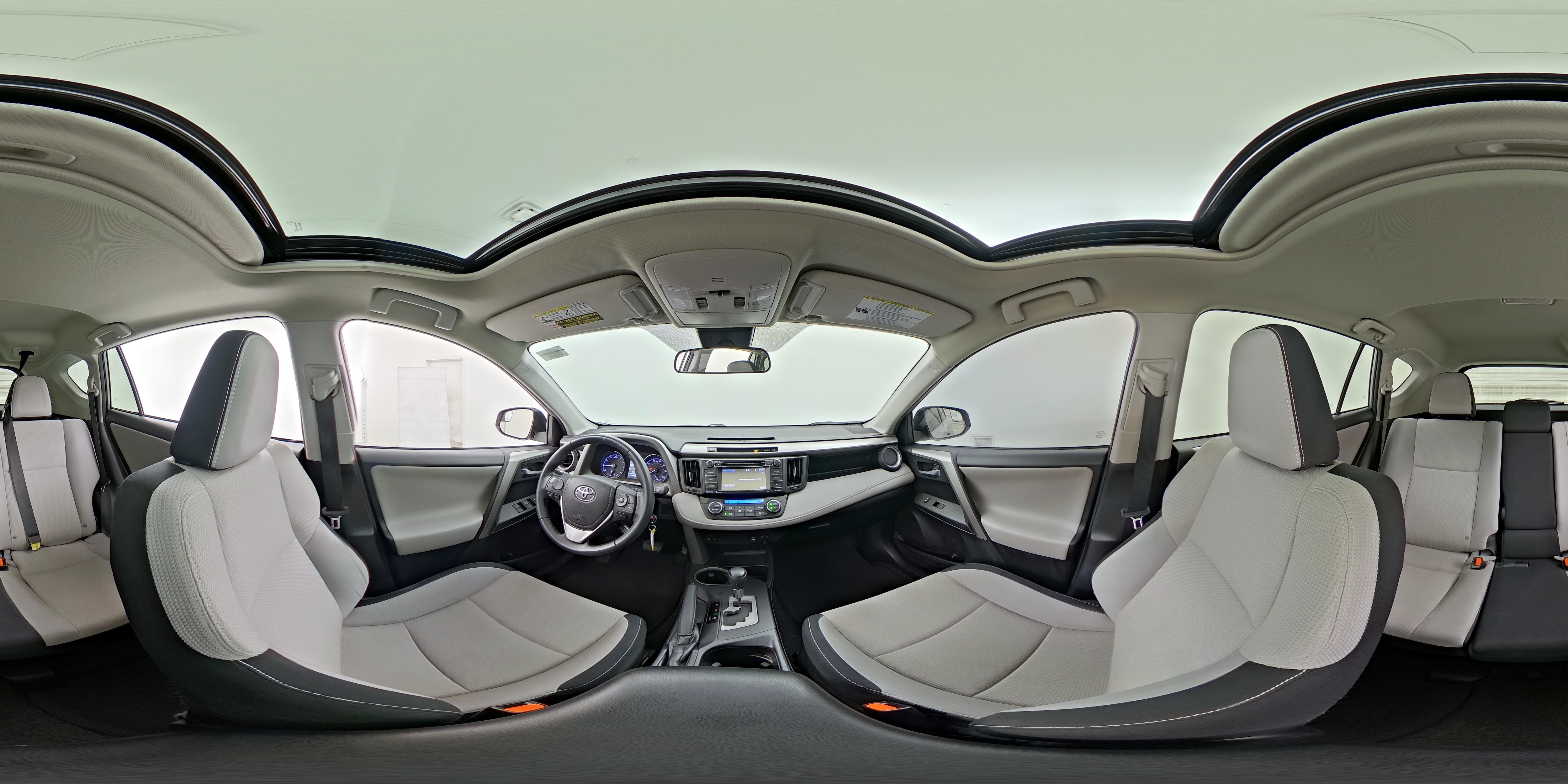 2017 Toyota RAV4 XLE - Photo 25