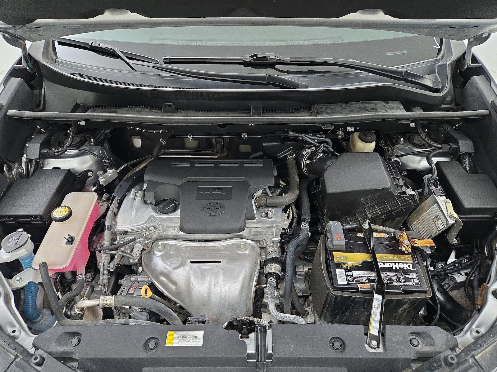 2017 Toyota RAV4 XLE - Photo 23