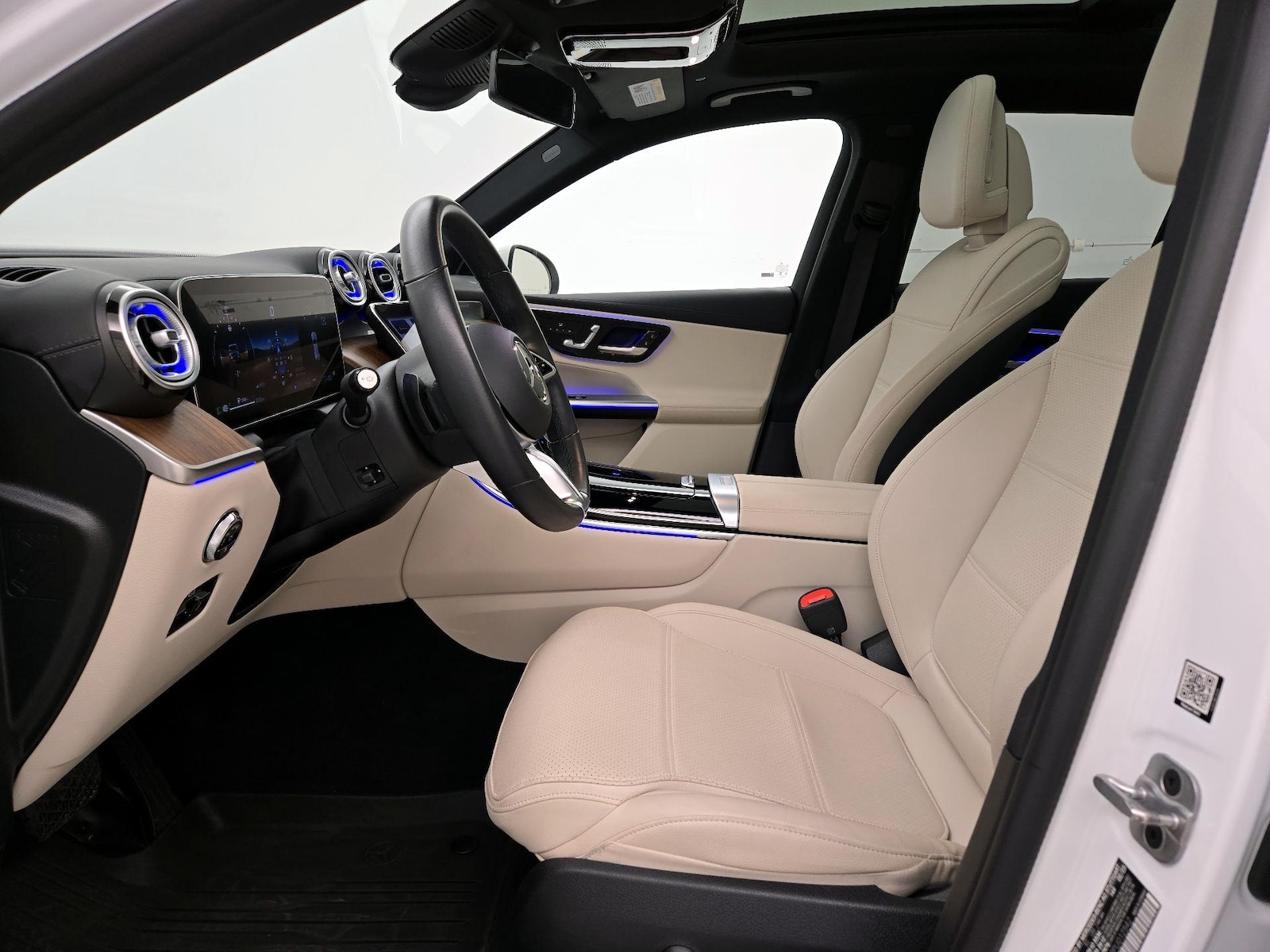 2023 Mercedes-Benz GLC GLC 300 - Photo 12