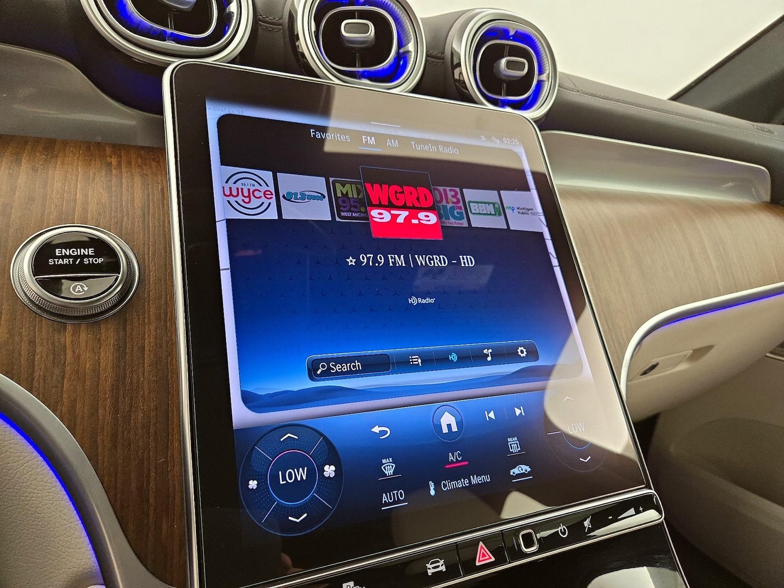 2023 Mercedes-Benz GLC GLC 300 - Photo 17