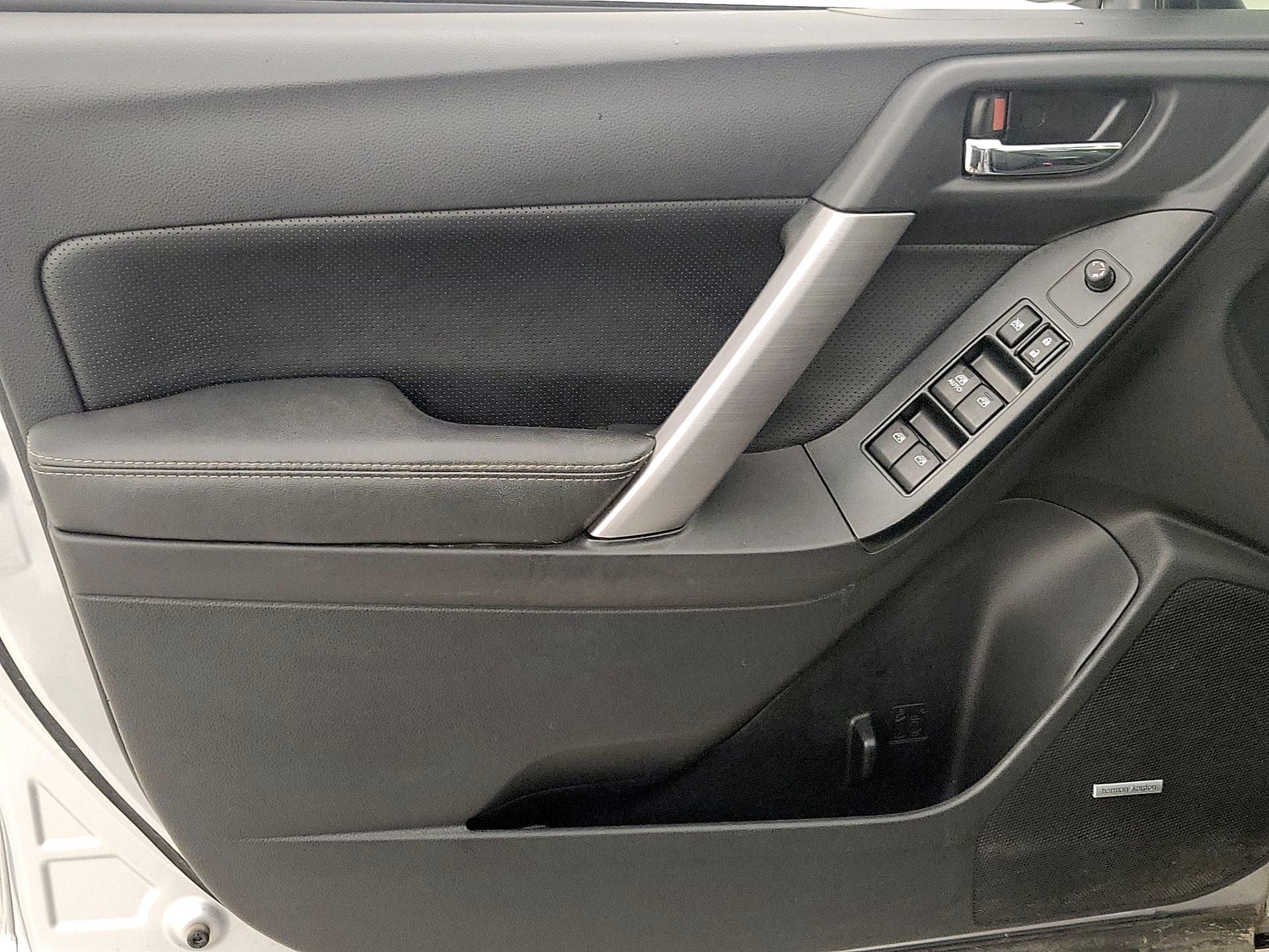 Thumbnail: 2016 Subaru Forester - 12