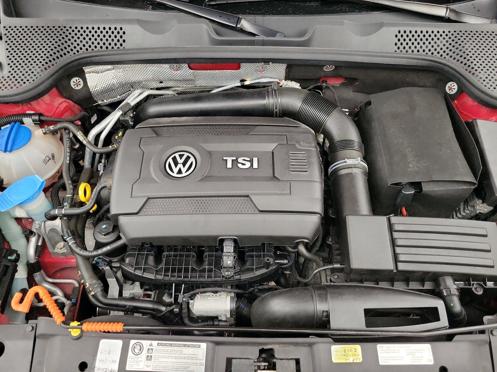 Thumbnail: 2014 Volkswagen Beetle - 18