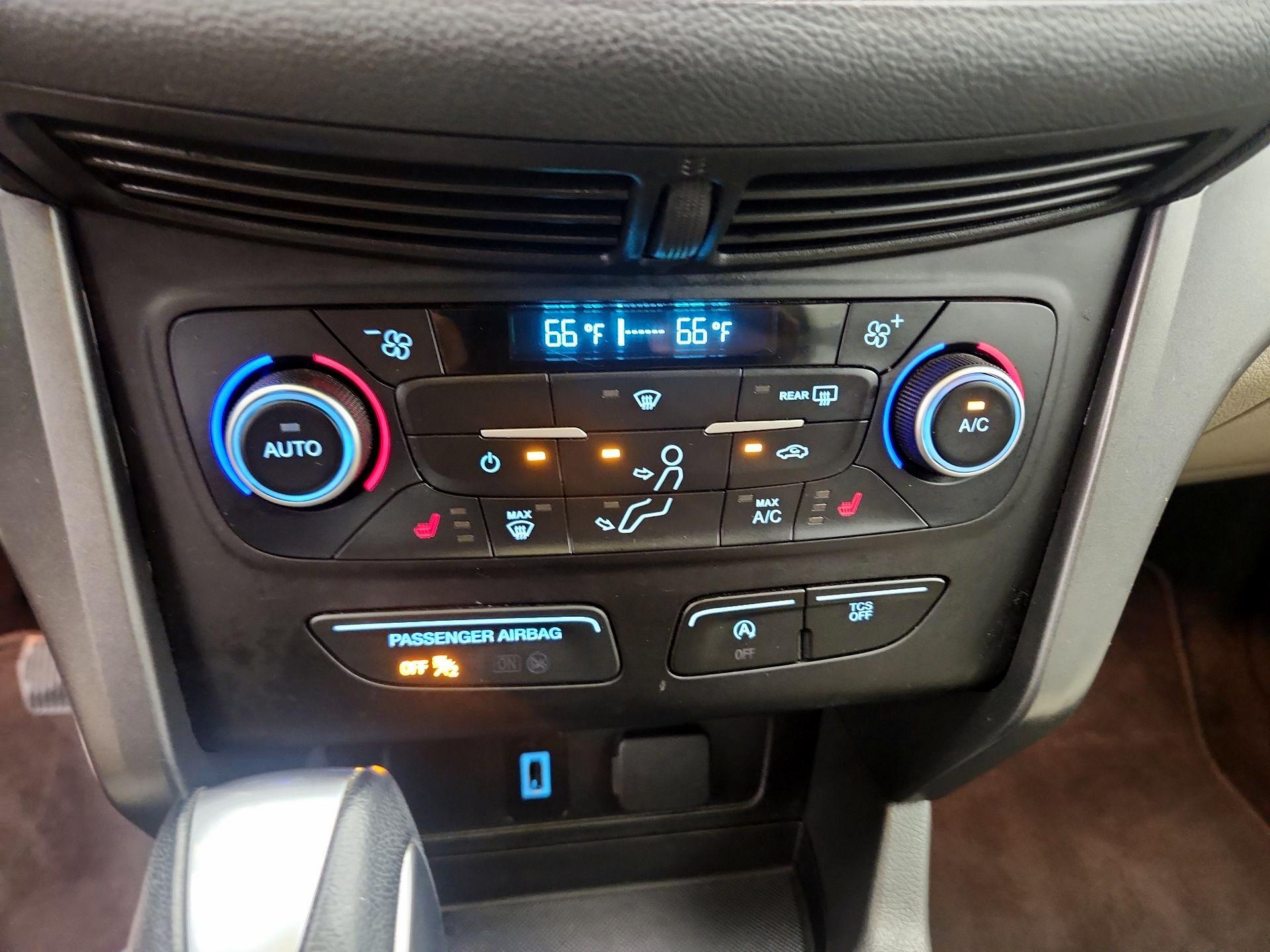 Thumbnail: 2018 Ford Escape - 17