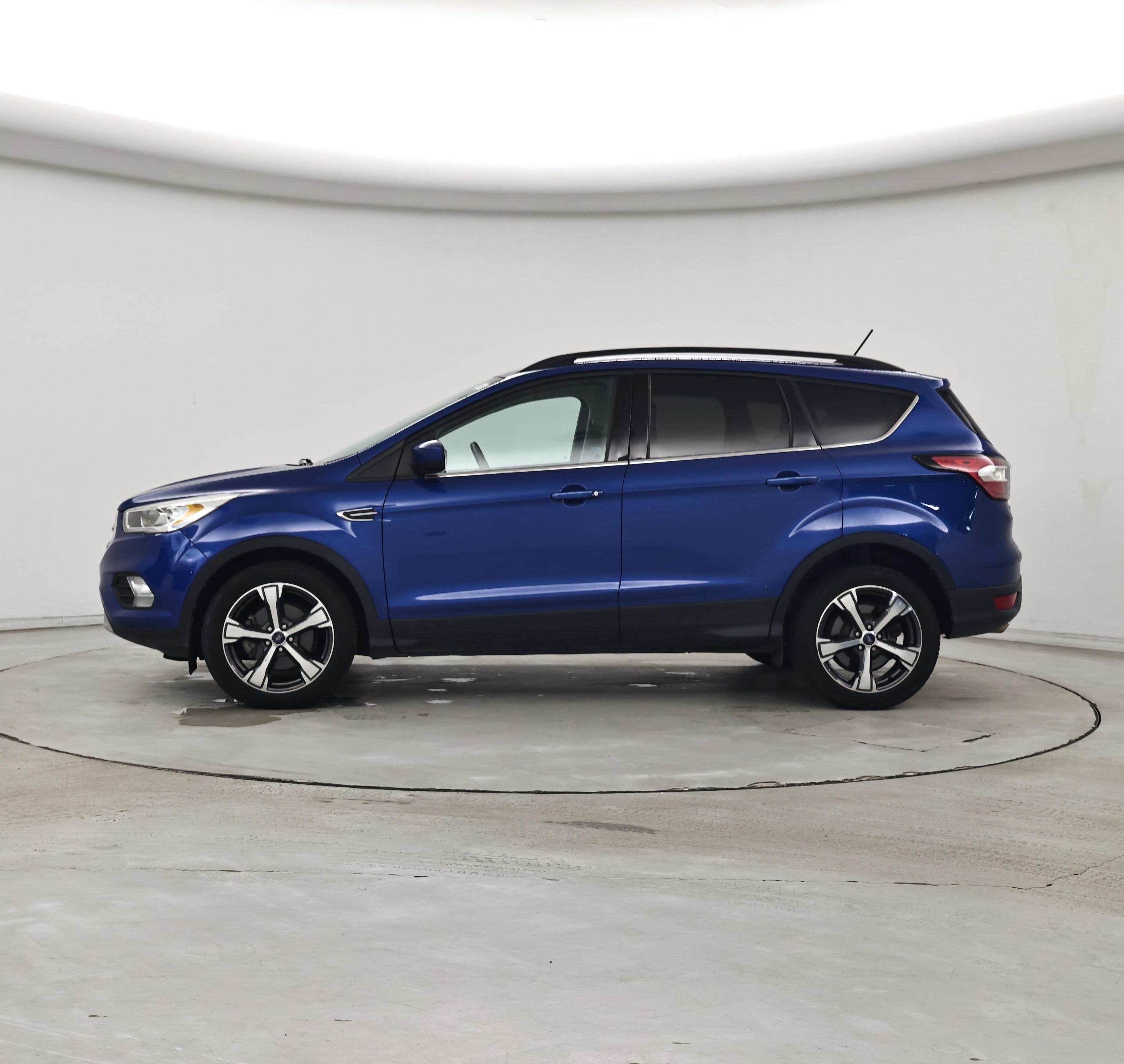 Thumbnail: 2018 Ford Escape - 3
