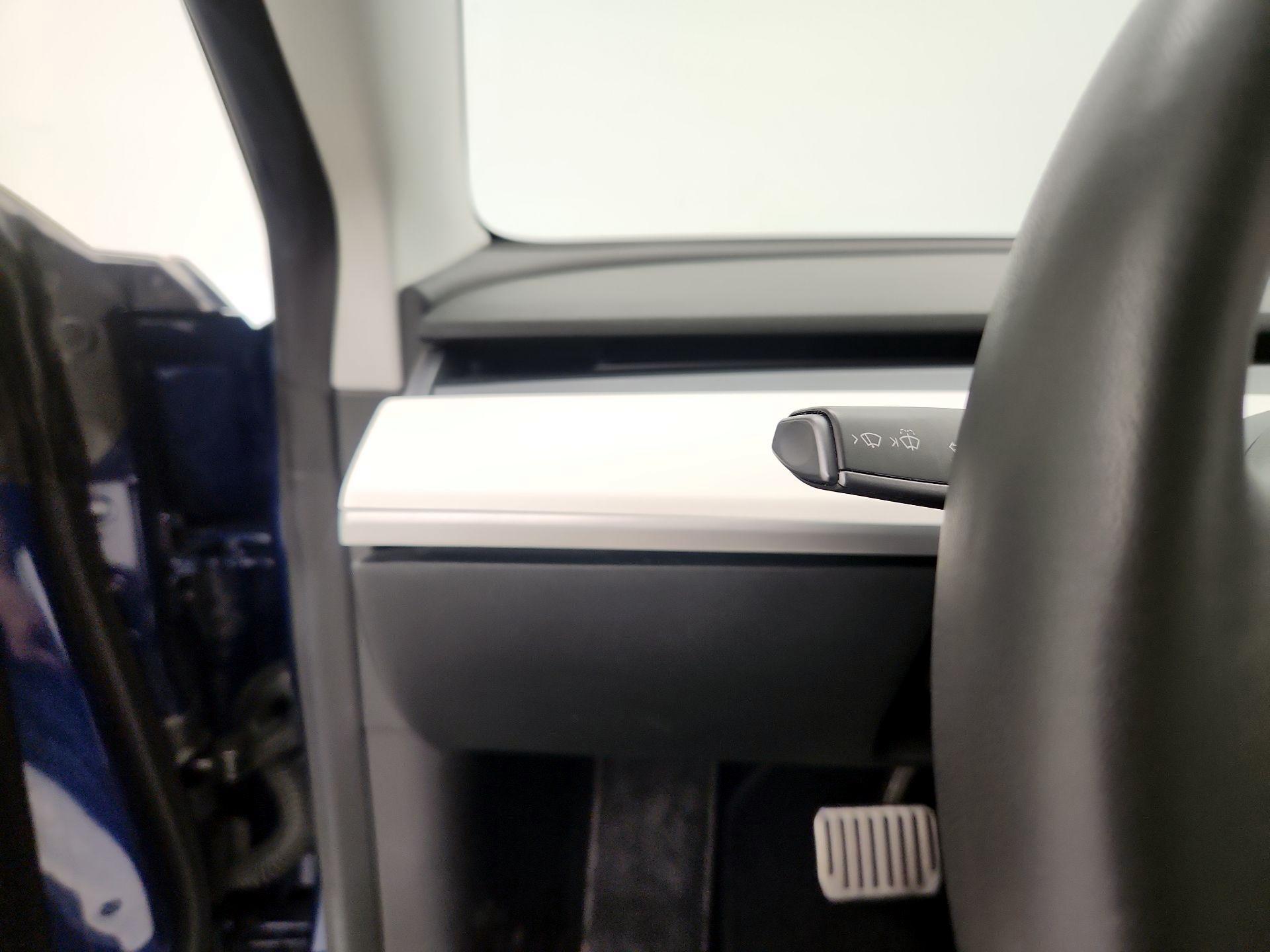 Thumbnail: 2020 Tesla Model 3 - 13