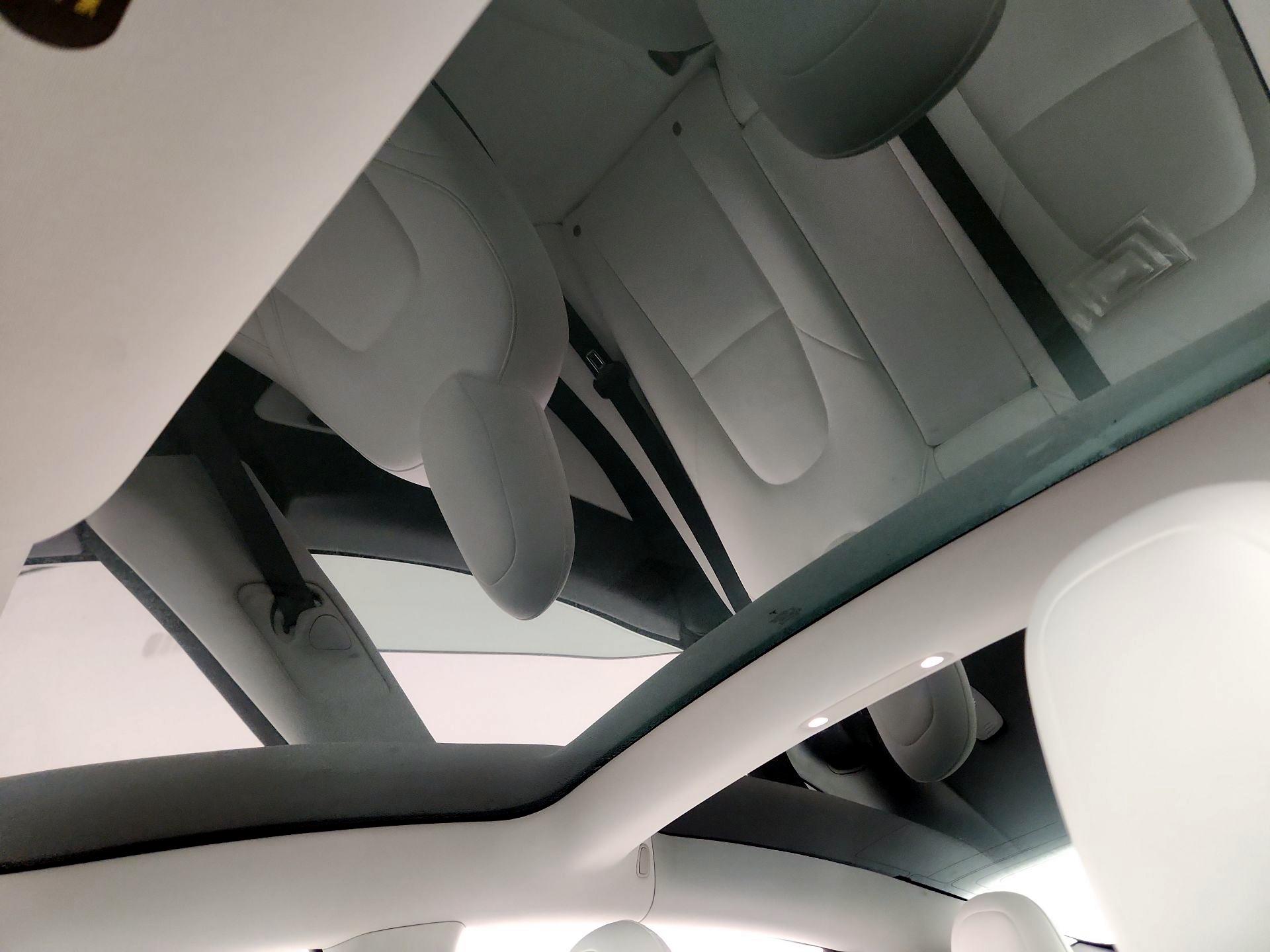 Thumbnail: 2020 Tesla Model 3 - 20