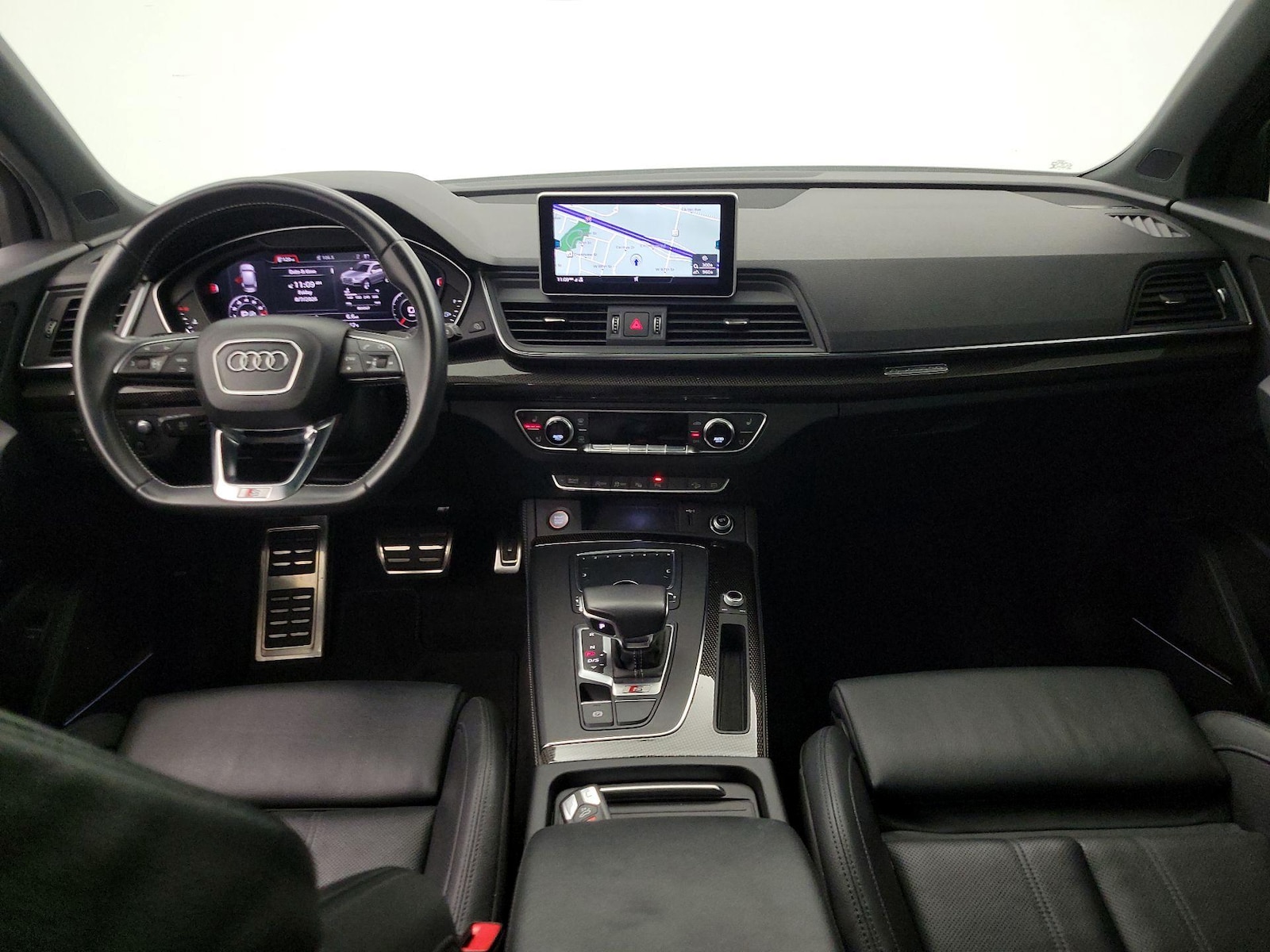 Apple CarPlay® & Android Auto™