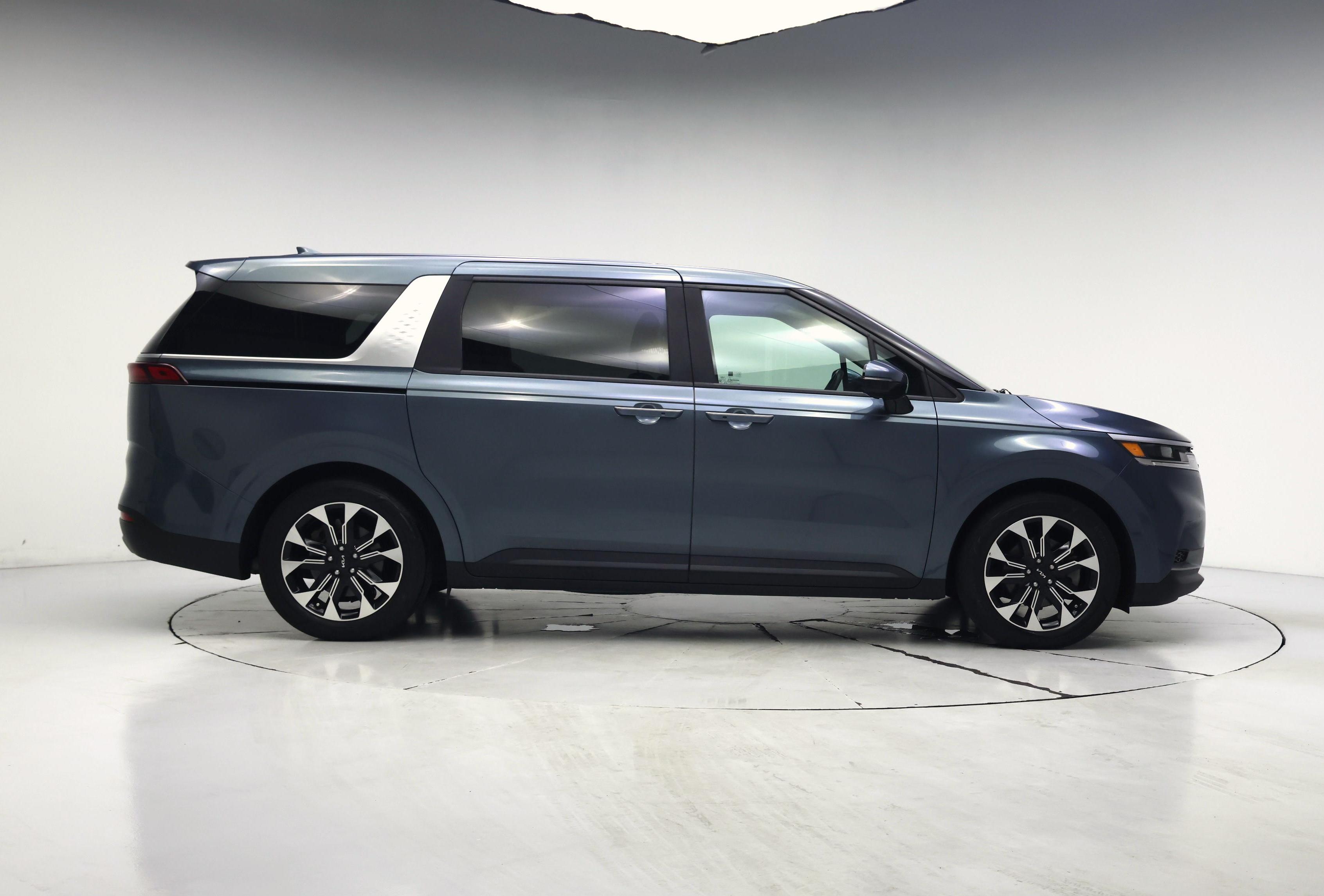 Thumbnail: 2024 Kia Carnival - 7