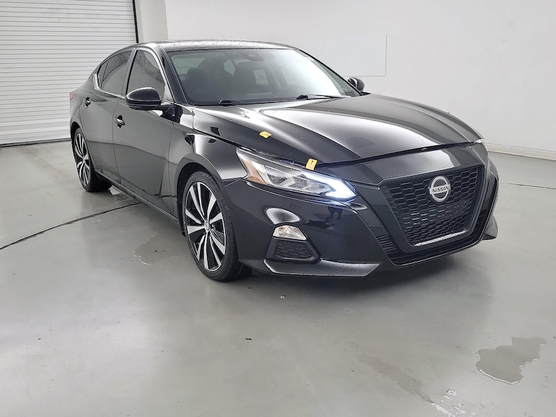 2022 Nissan Altima SR