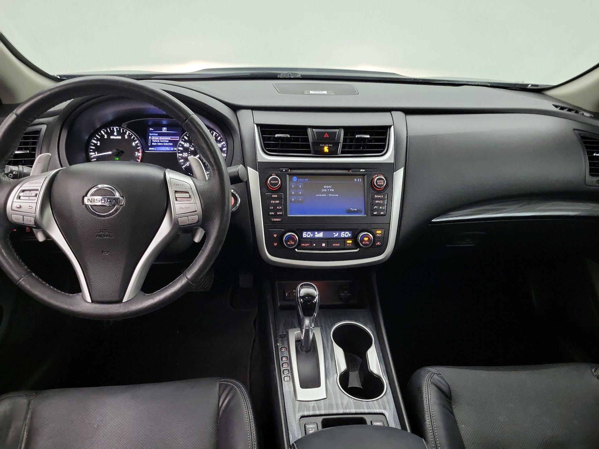 Thumbnail: 2016 Nissan Altima - 9