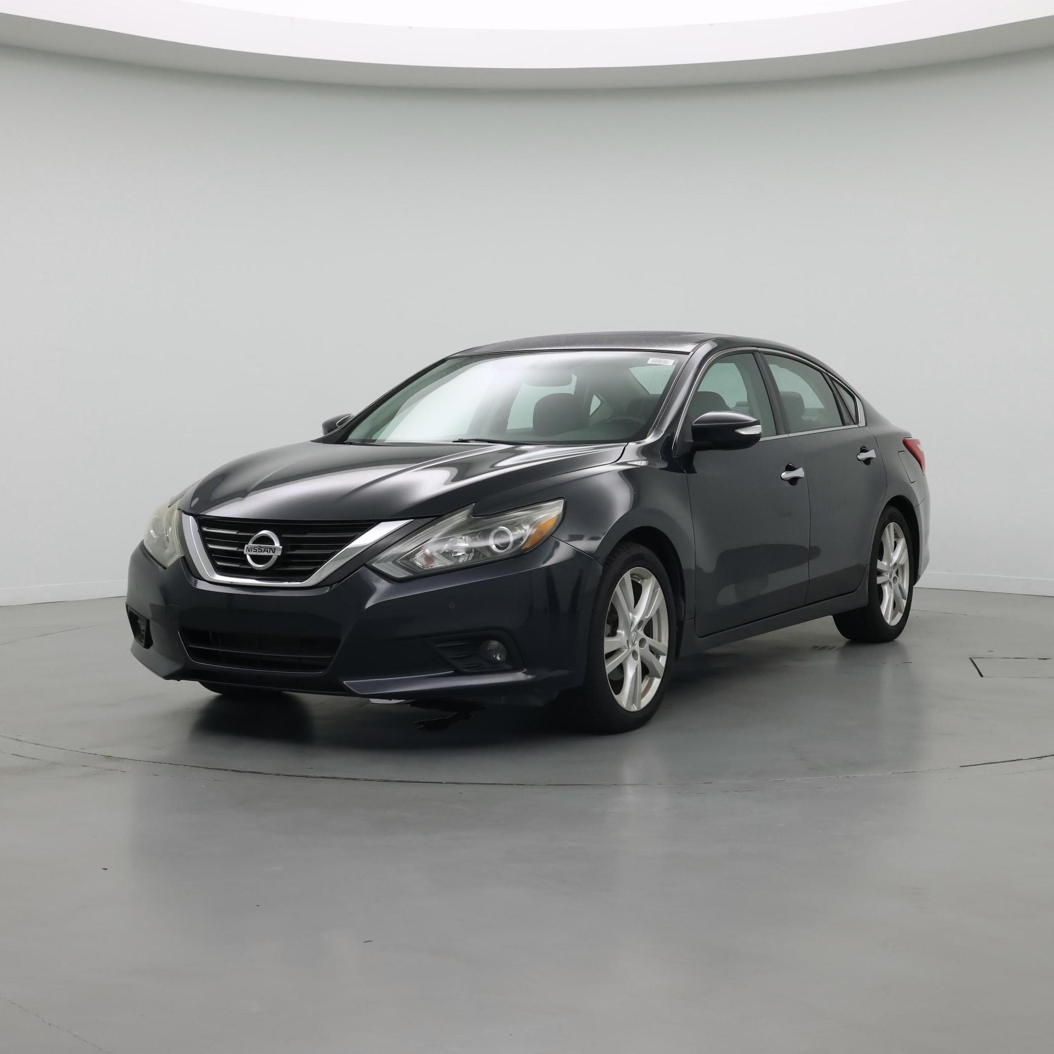 Thumbnail: 2016 Nissan Altima - 4
