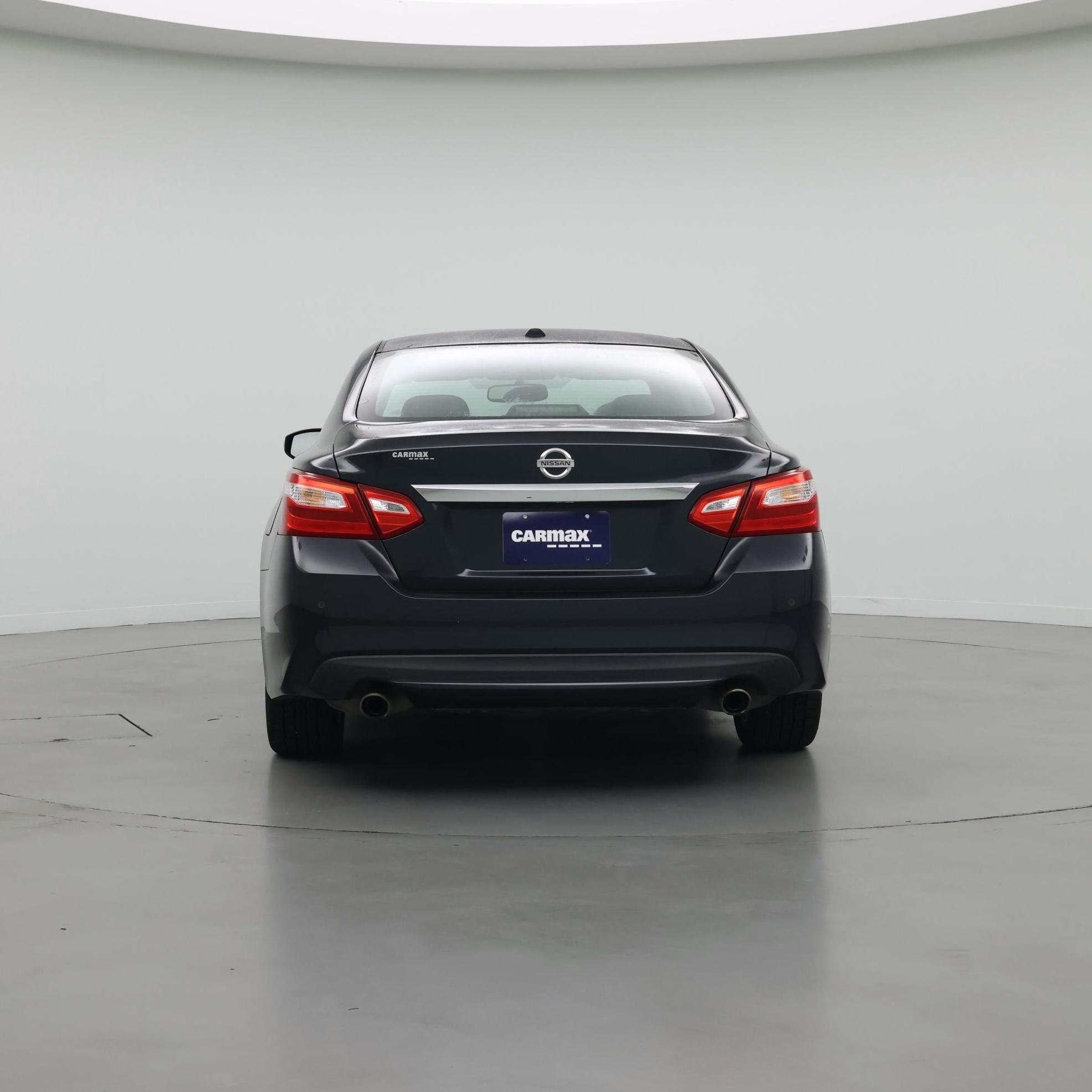 Thumbnail: 2016 Nissan Altima - 6