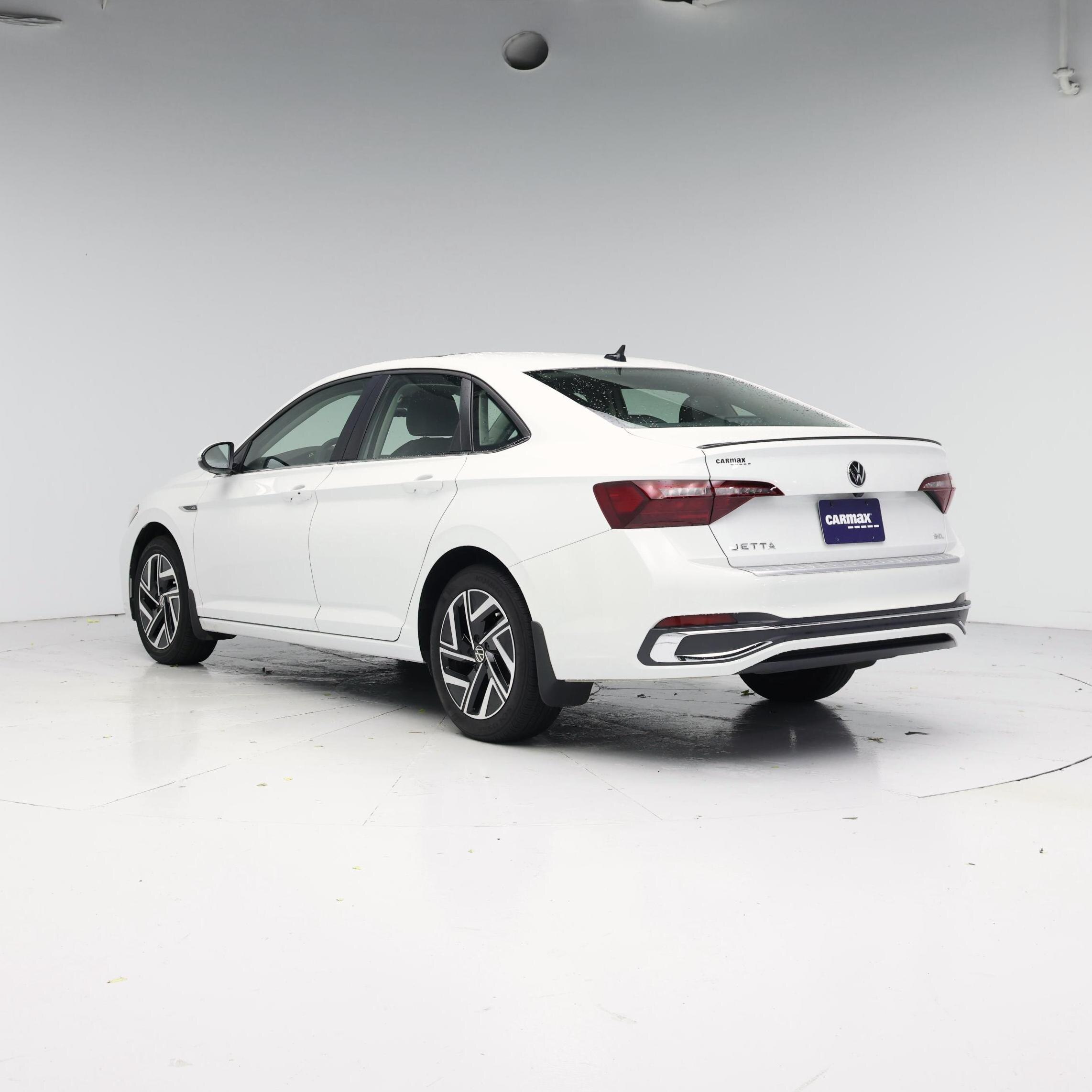 Thumbnail: 2024 Volkswagen Jetta - 2