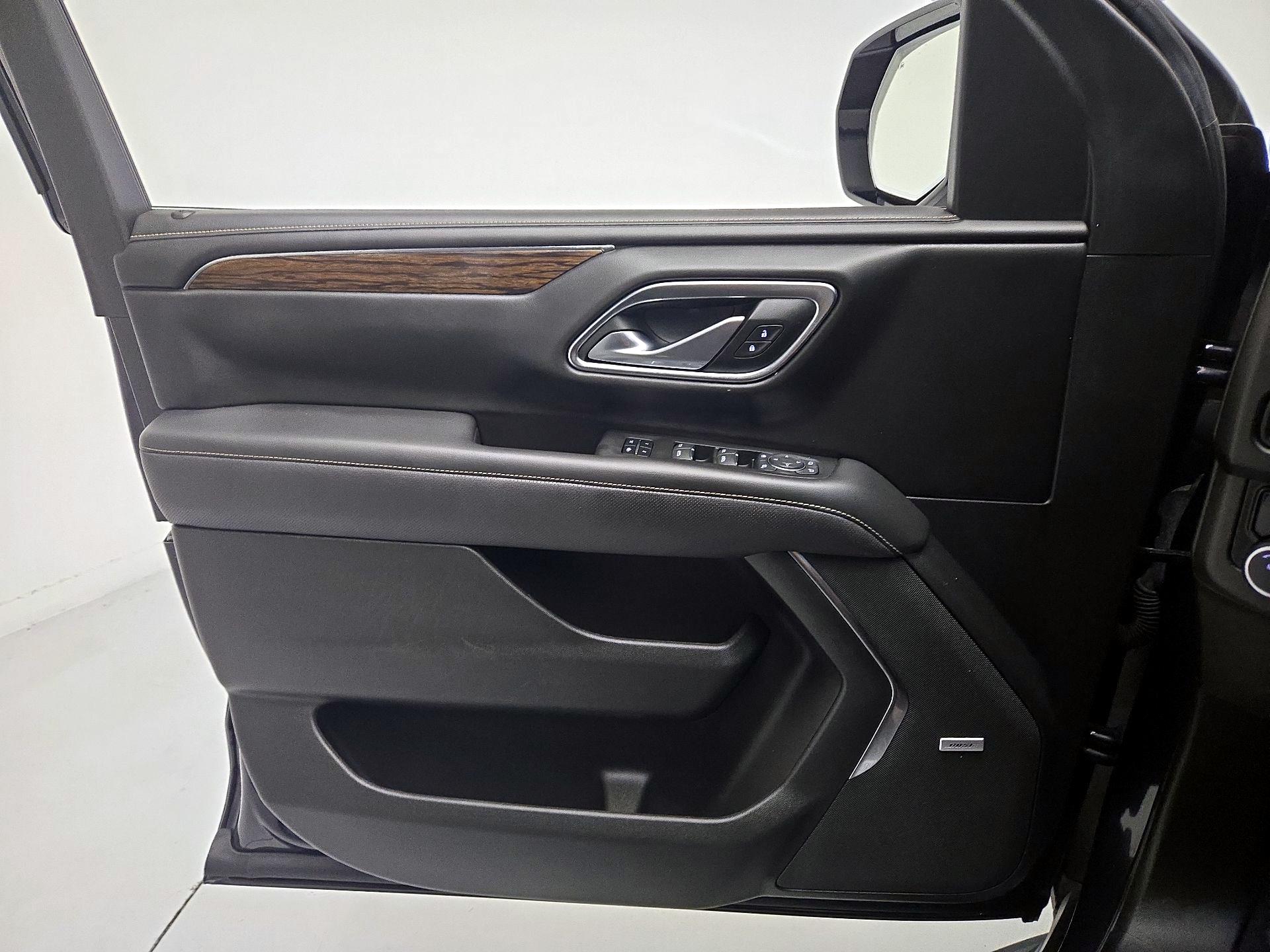 Thumbnail: 2022 Chevrolet Tahoe - 10