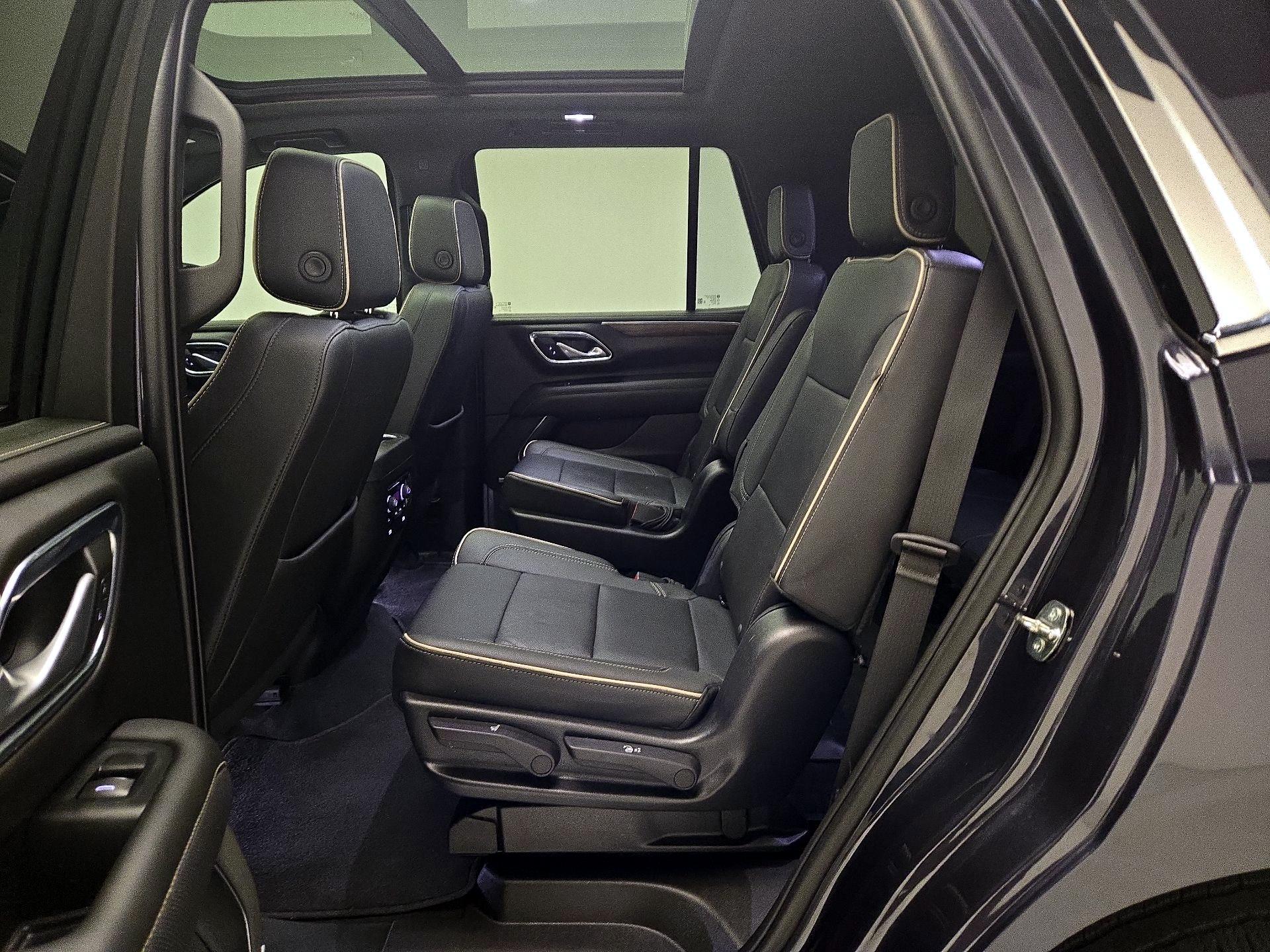 Thumbnail: 2022 Chevrolet Tahoe - 18