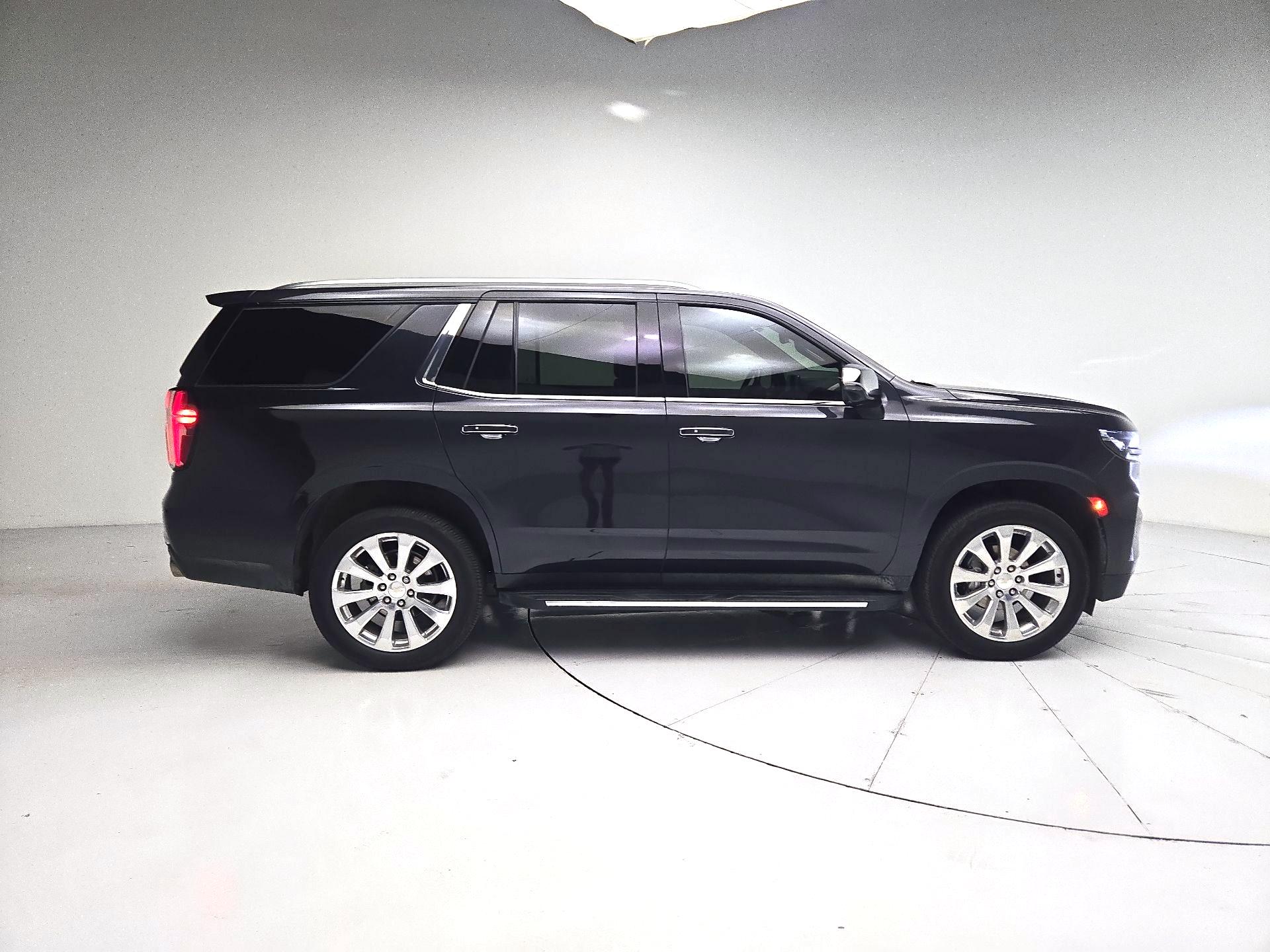 Thumbnail: 2022 Chevrolet Tahoe - 4