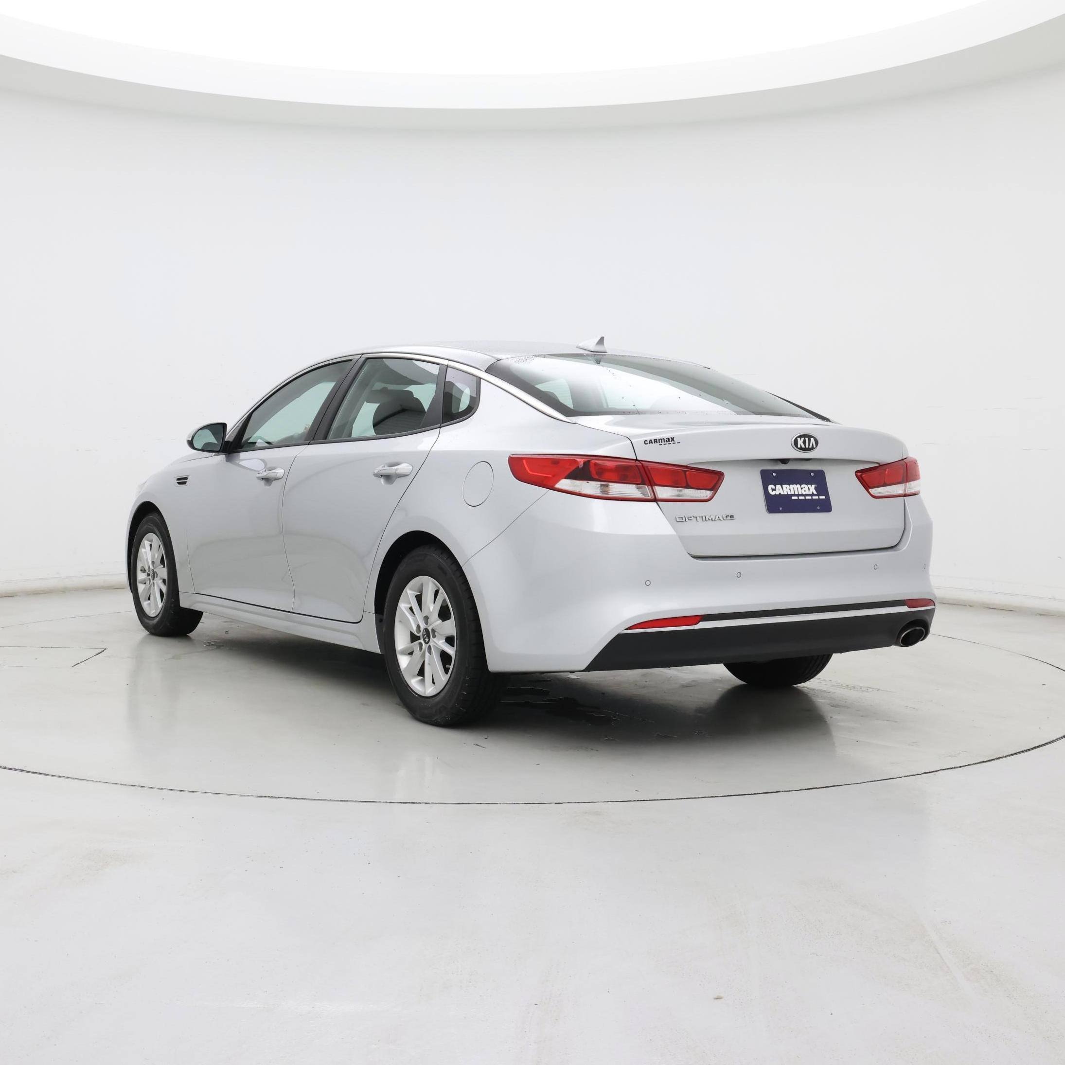 Thumbnail: 2018 Kia Optima - 2