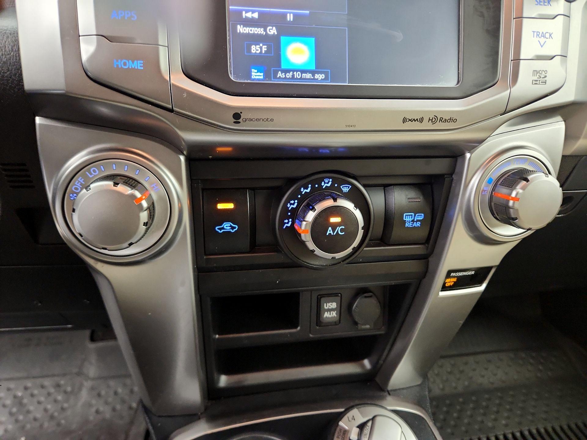 Thumbnail: 2019 Toyota 4Runner - 16