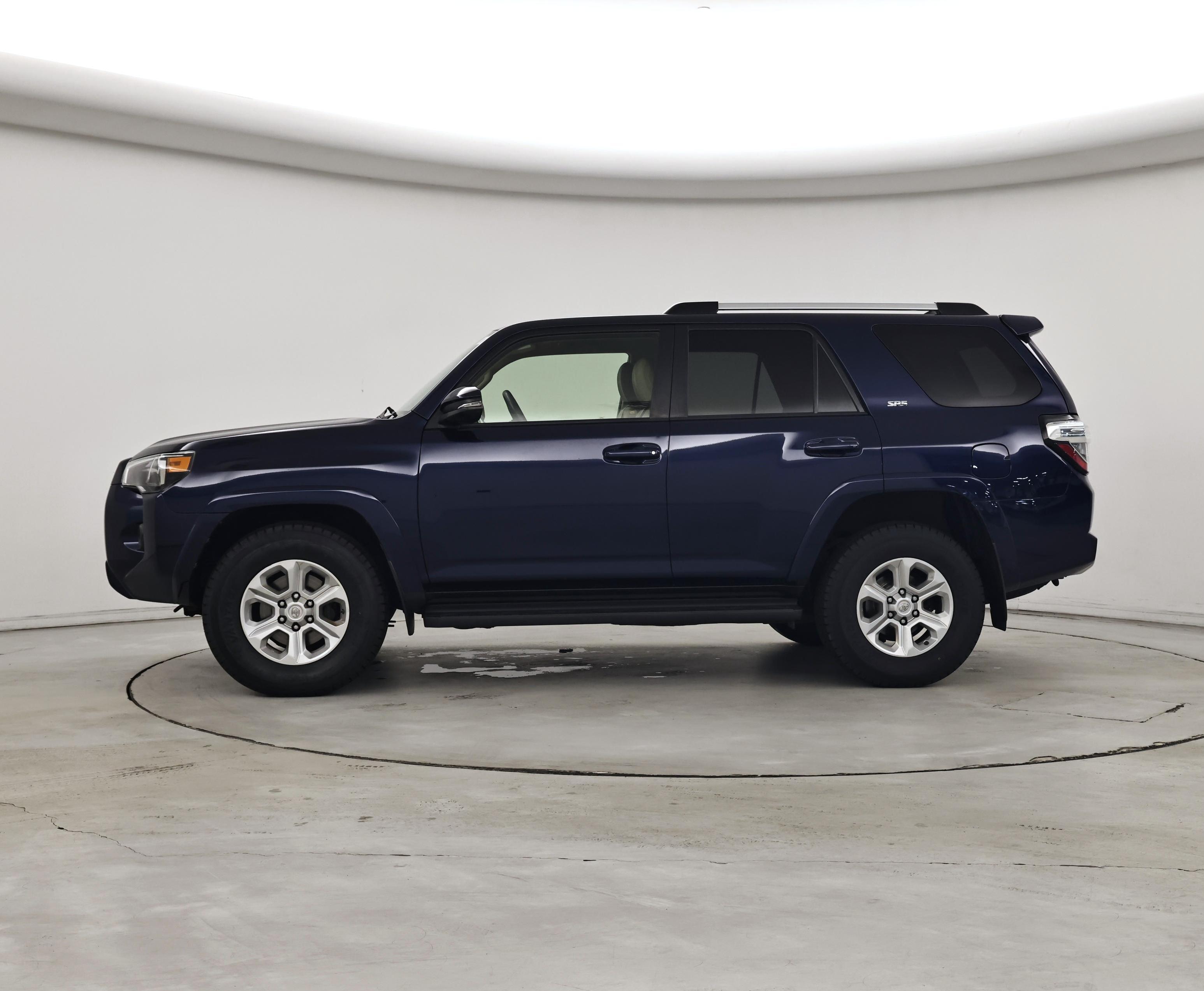 Thumbnail: 2019 Toyota 4Runner - 3