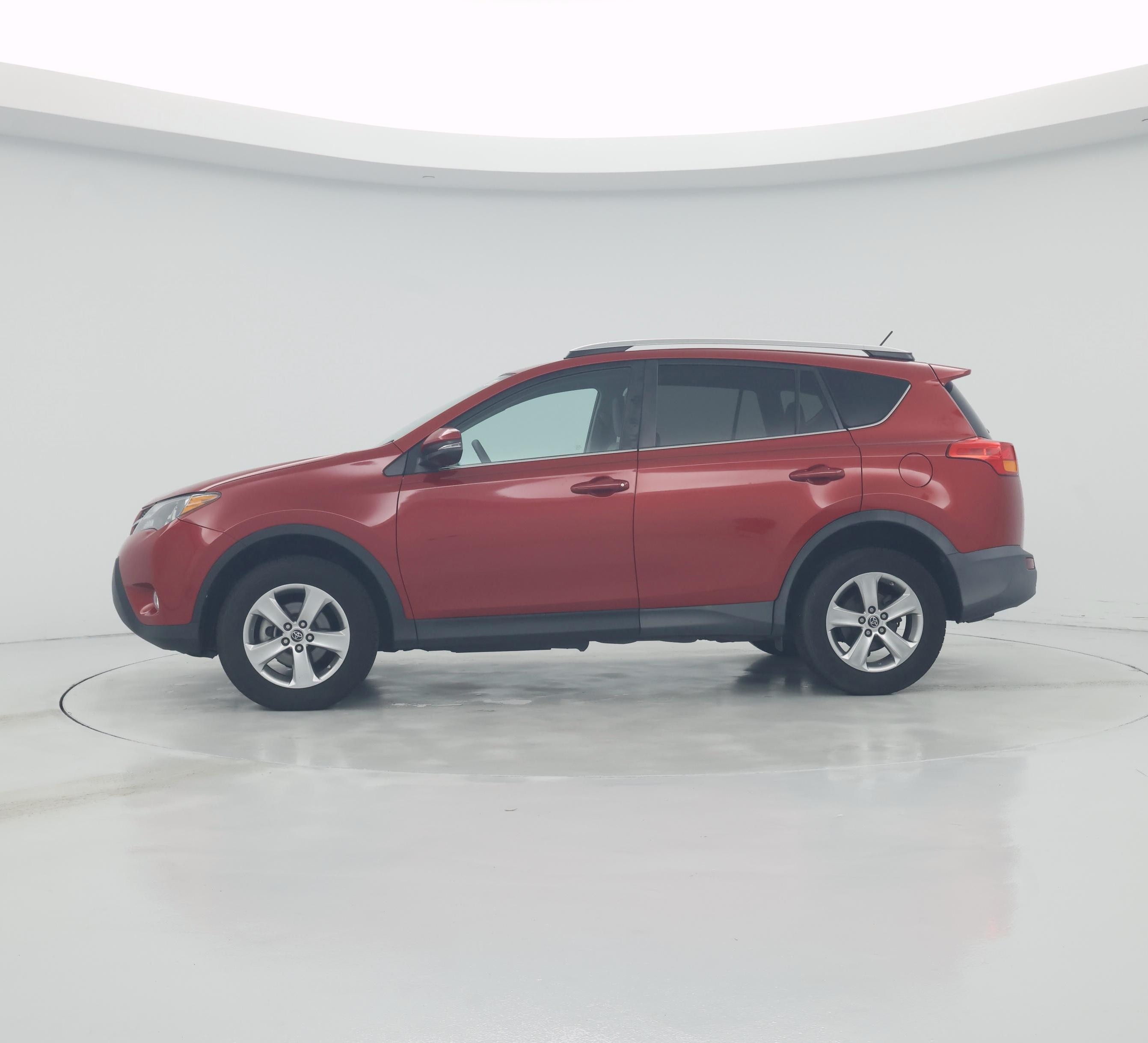 Thumbnail: 2015 Toyota RAV4 - 3