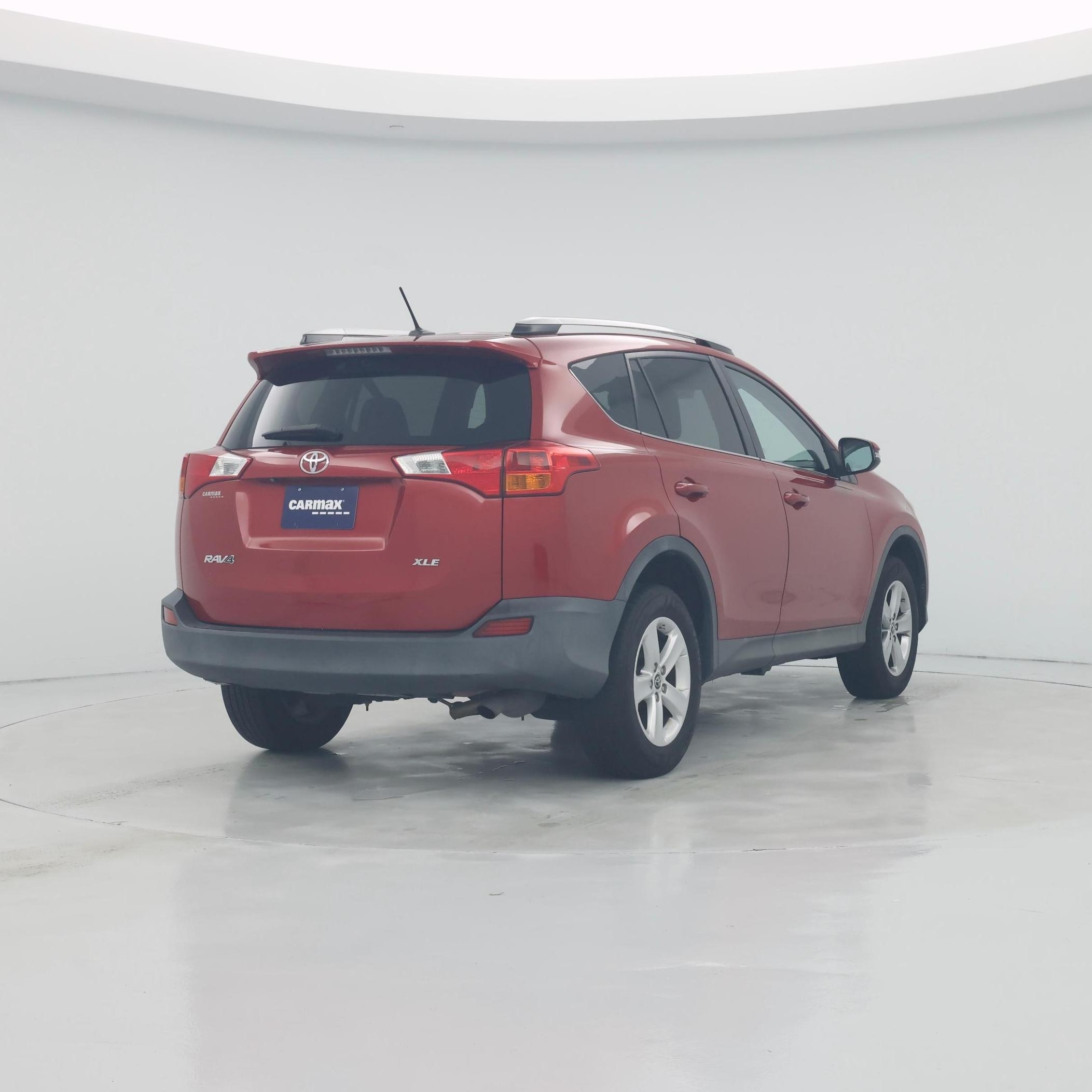 Thumbnail: 2015 Toyota RAV4 - 8