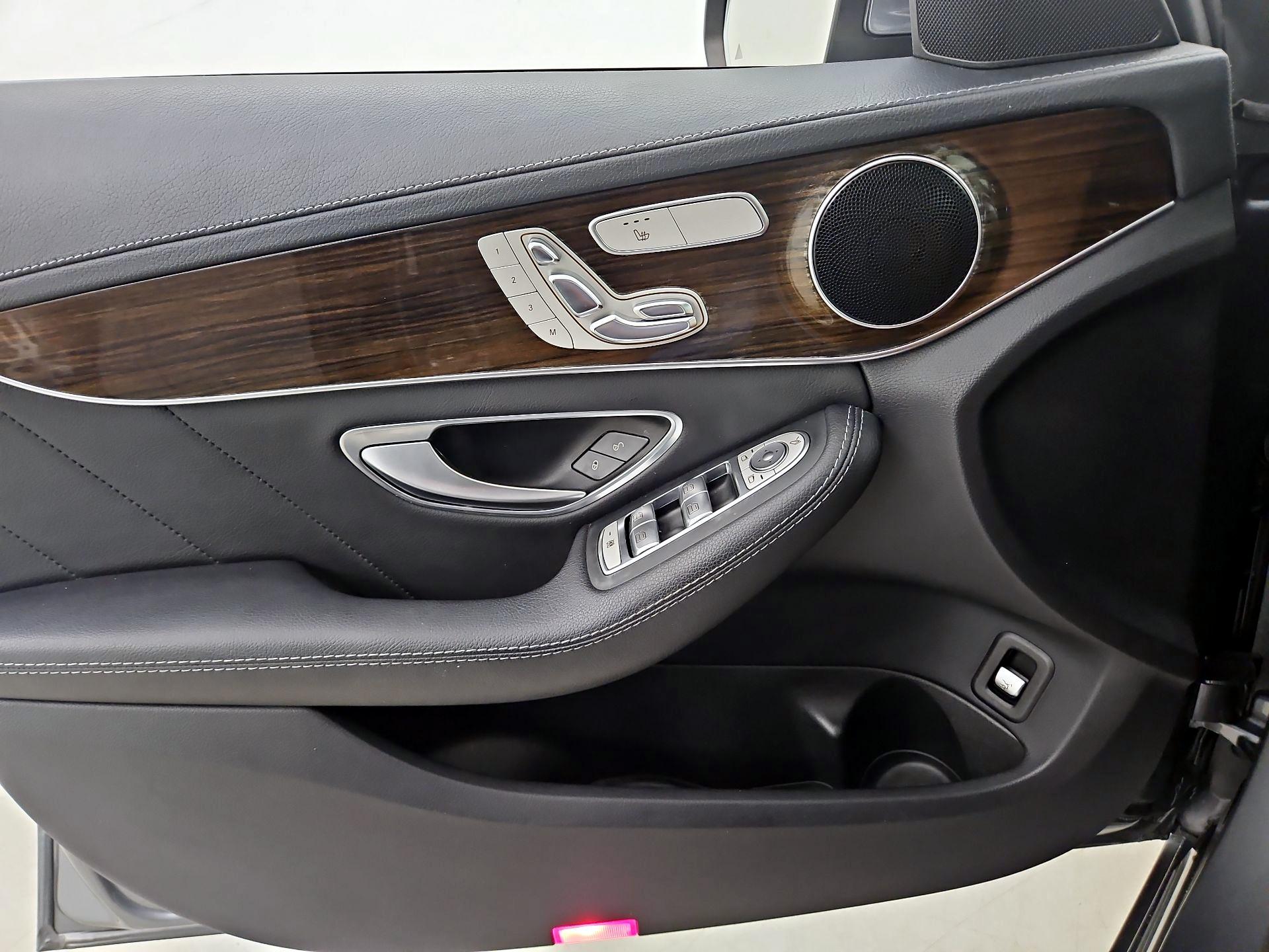 Thumbnail: 2017 Mercedes-Benz C-Class - 12