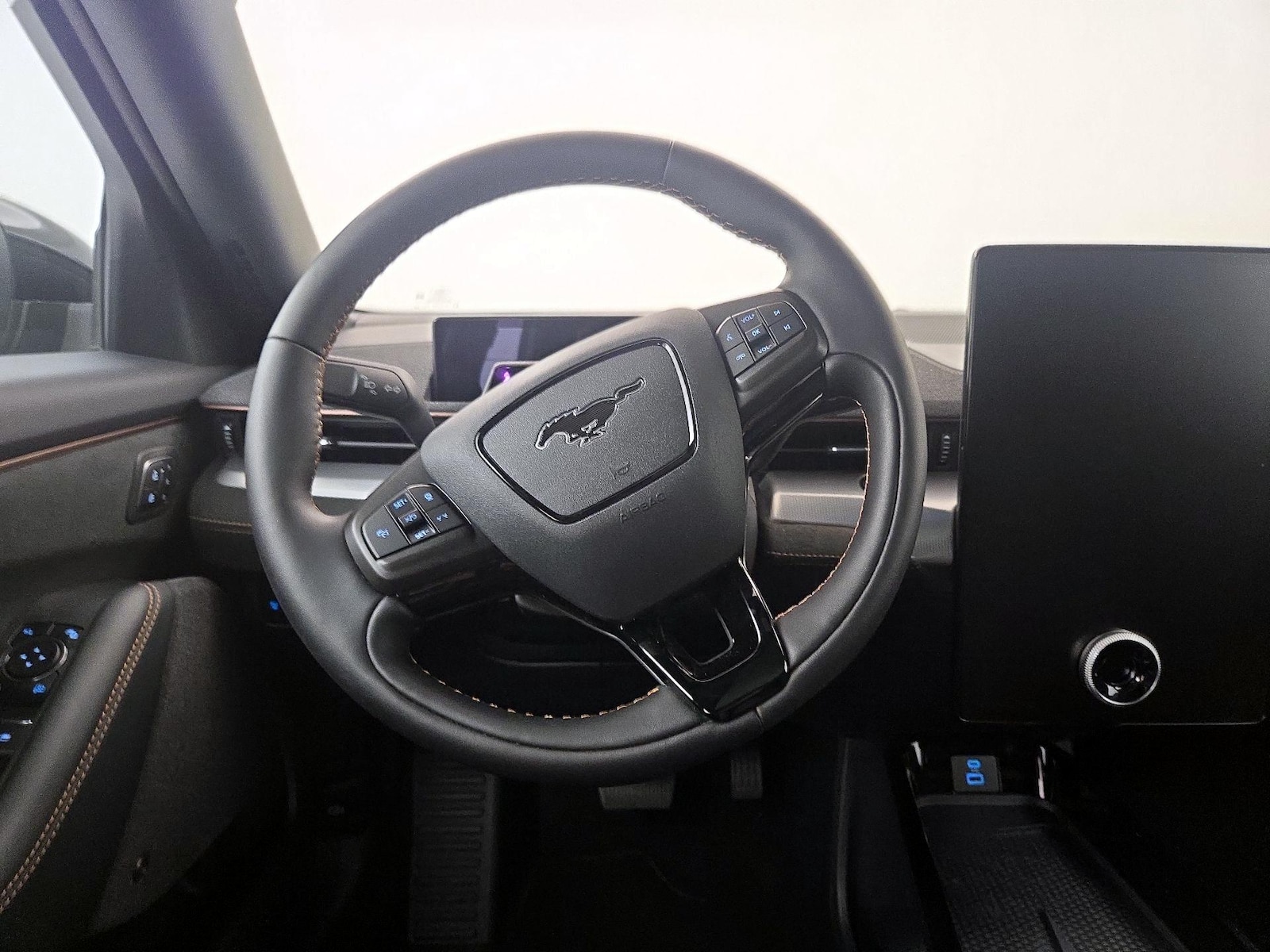 2023 Ford Mustang Mach-E GT AWD - Photo 11