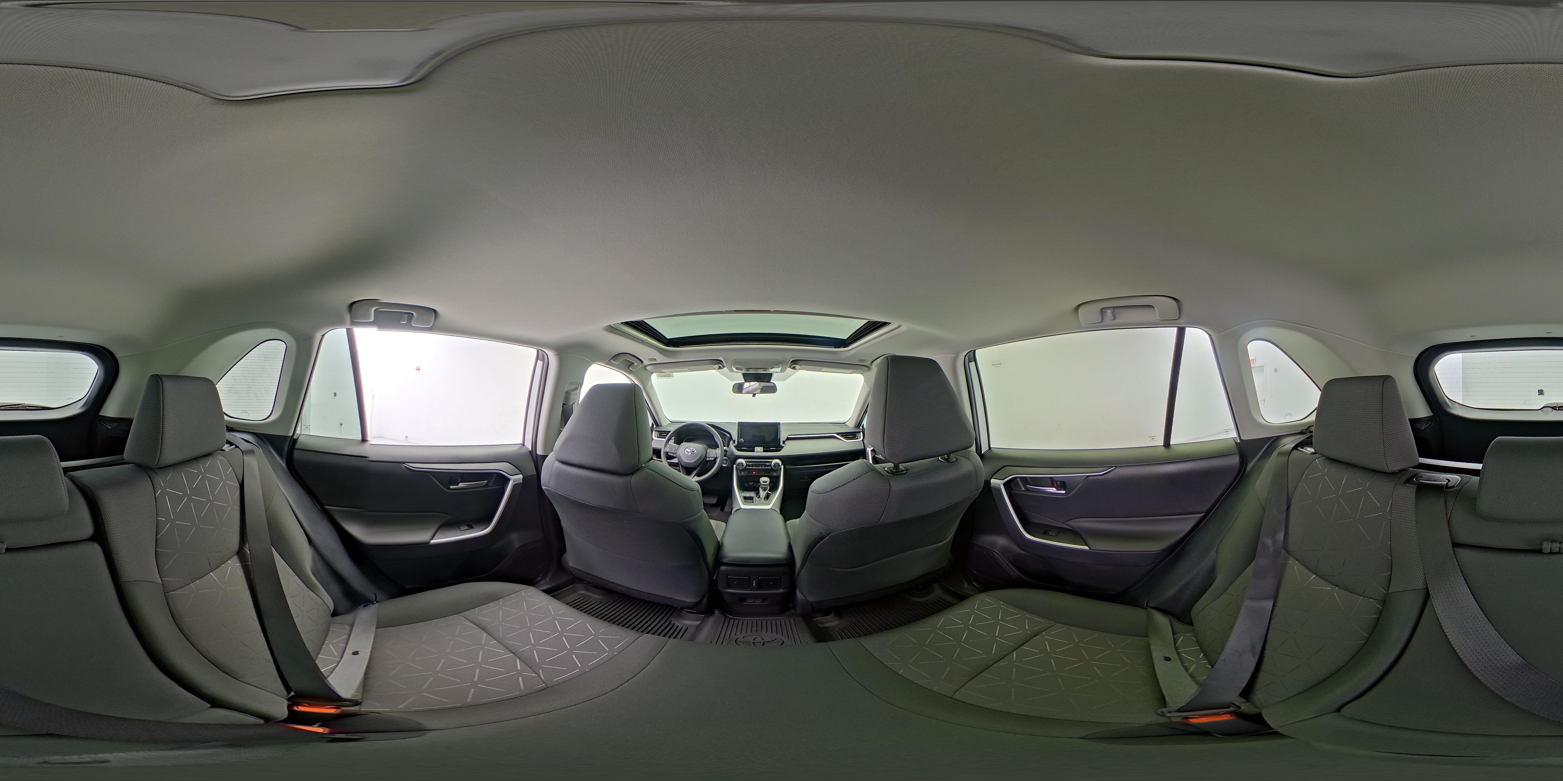 2025 Toyota RAV4 XLE - Photo 27