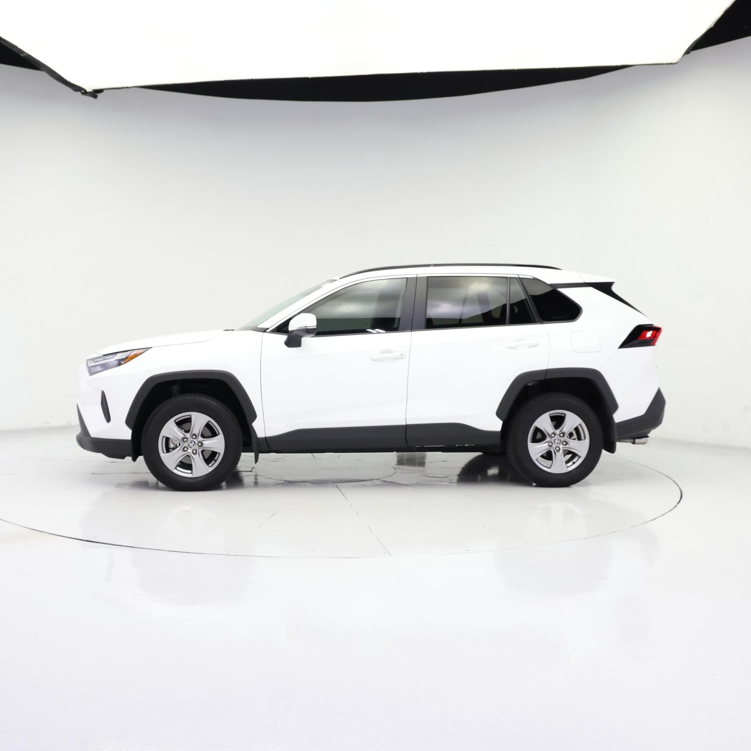 Thumbnail: 2025 Toyota RAV4 - 3