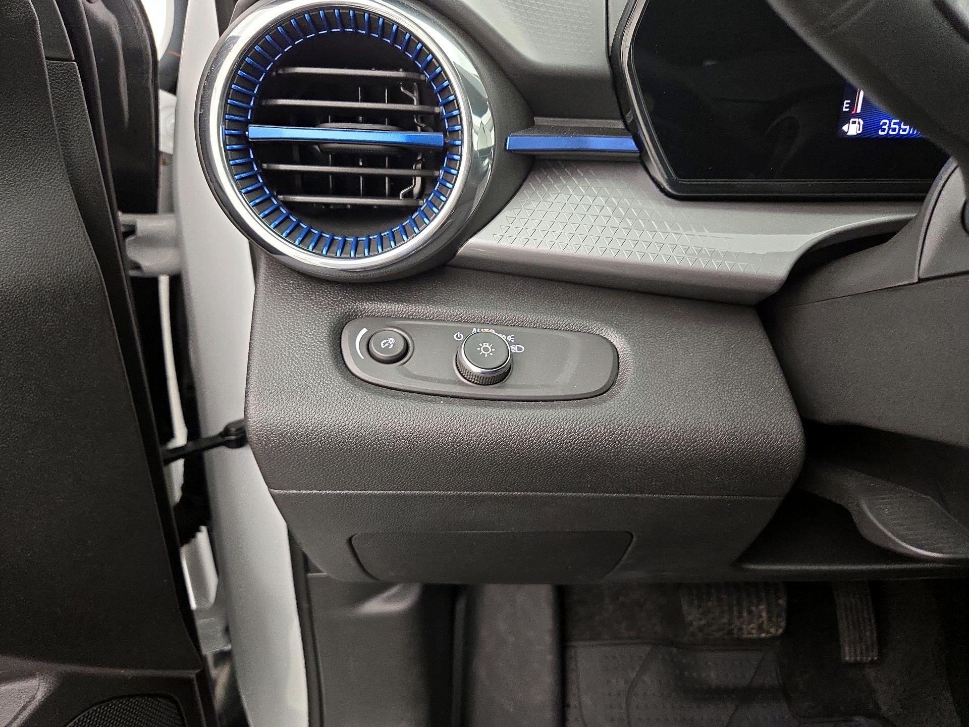 Thumbnail: 2025 Chevrolet Trax - 13