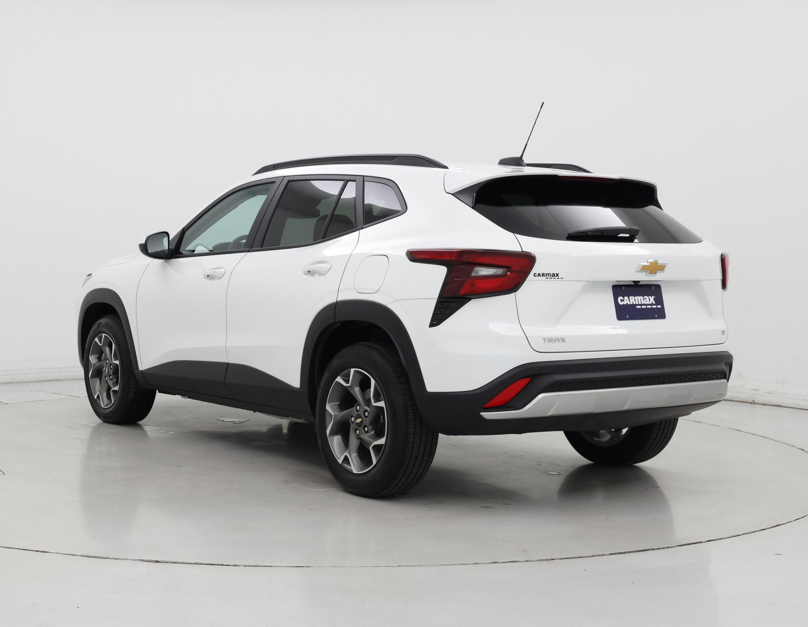 Thumbnail: 2025 Chevrolet Trax - 2