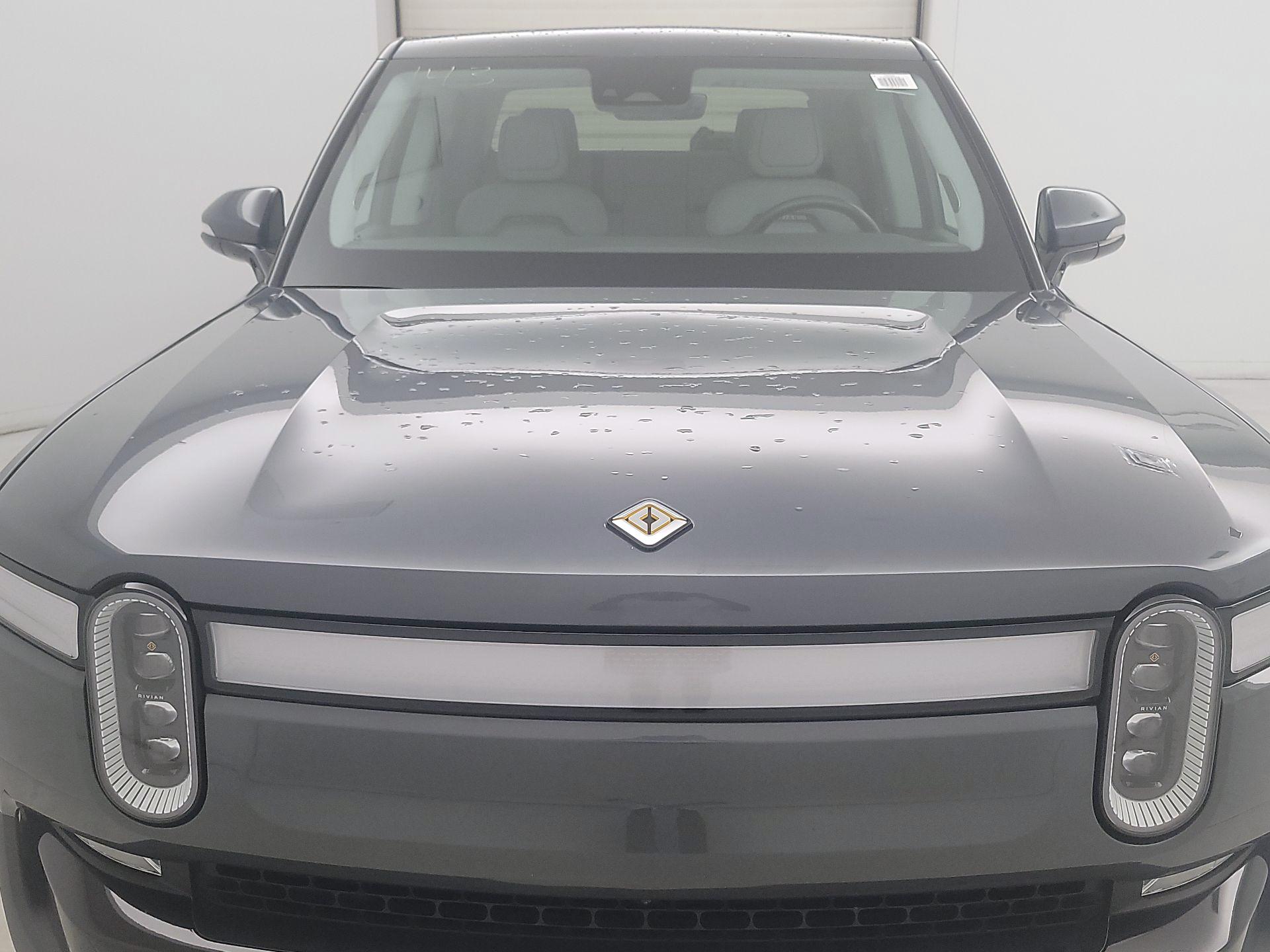 Thumbnail: 2022 Rivian R1T - 2