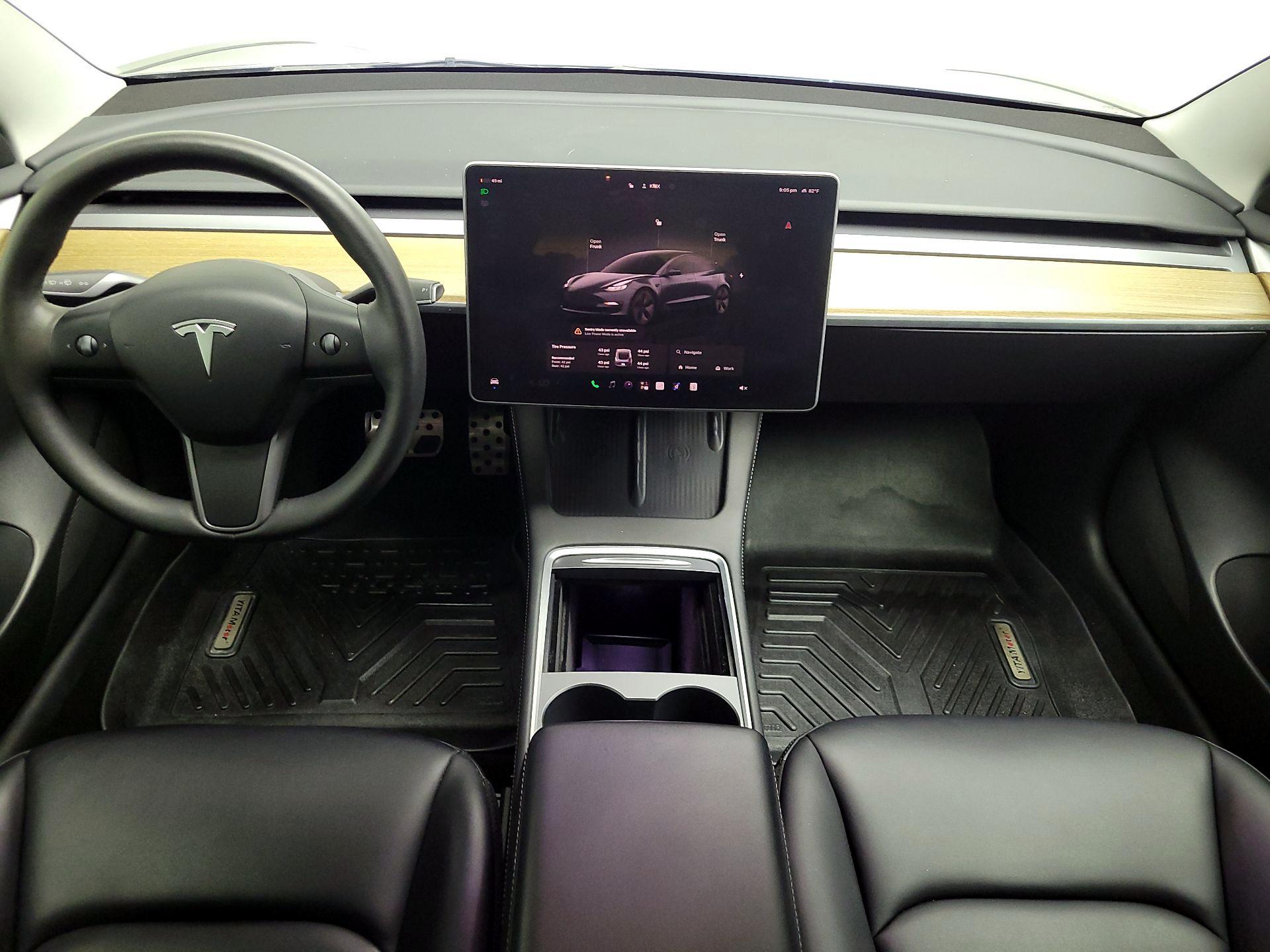 Thumbnail: 2023 Tesla Model 3 - 9