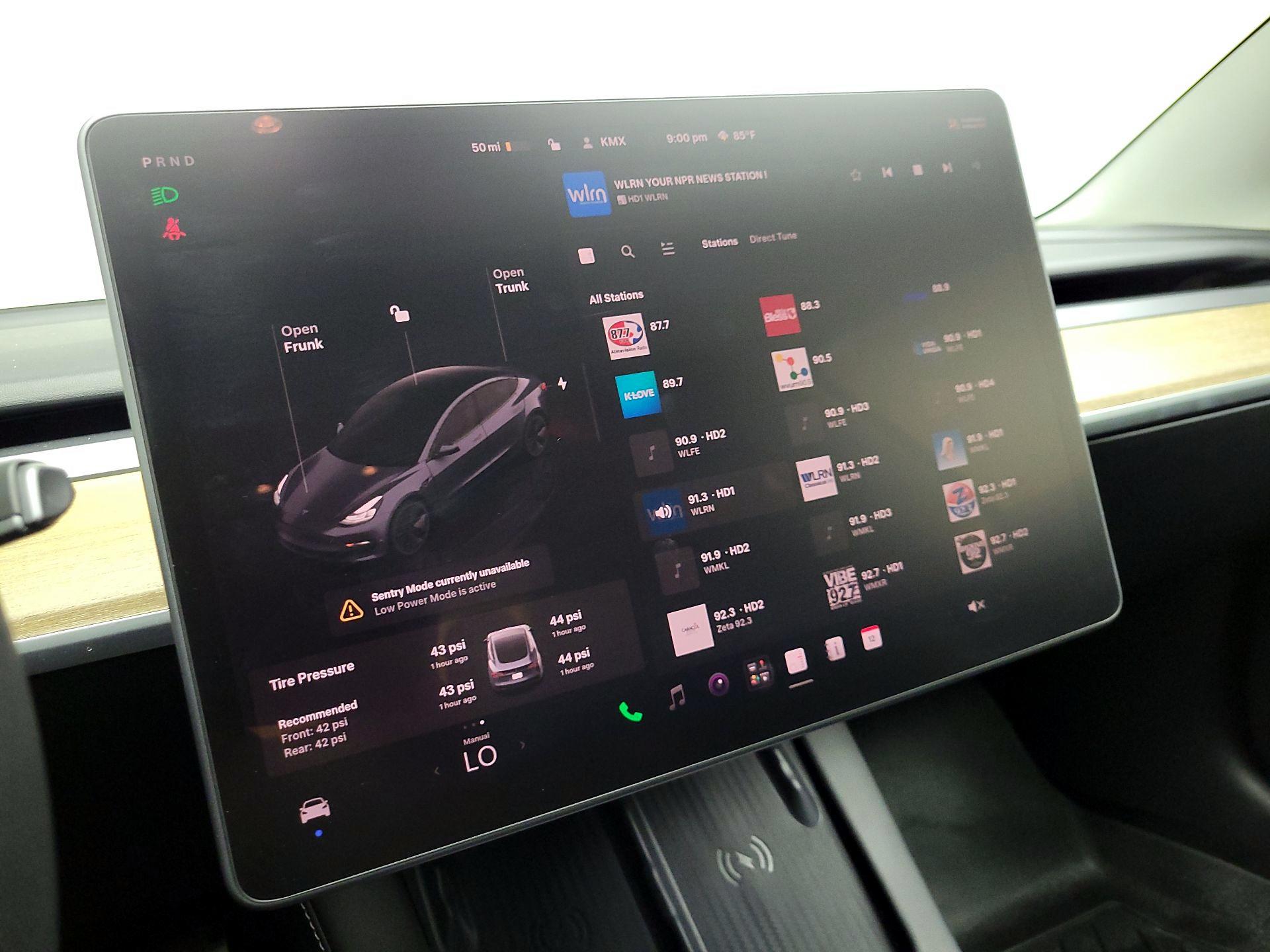 Thumbnail: 2023 Tesla Model 3 - 15