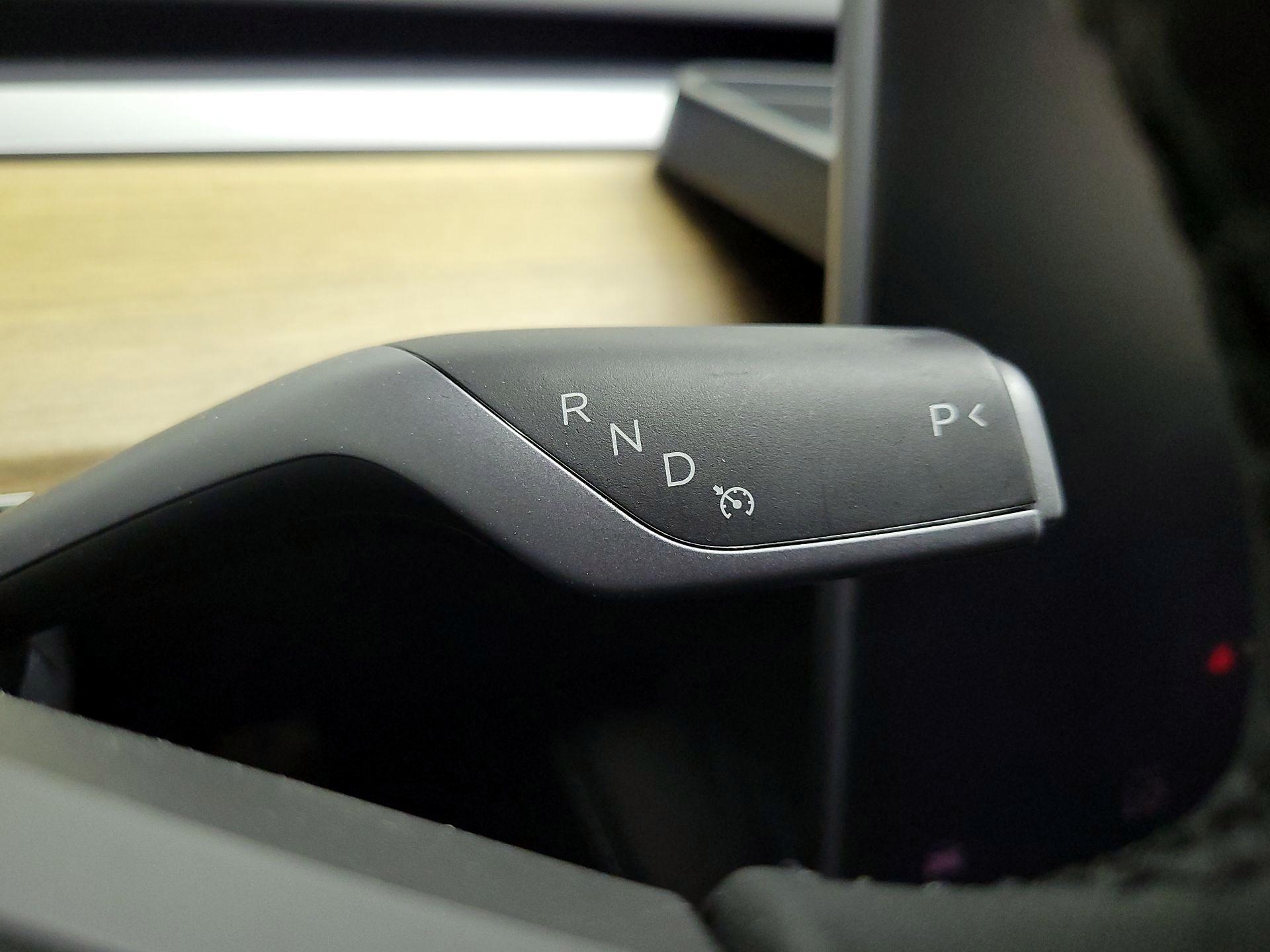 Thumbnail: 2023 Tesla Model 3 - 17