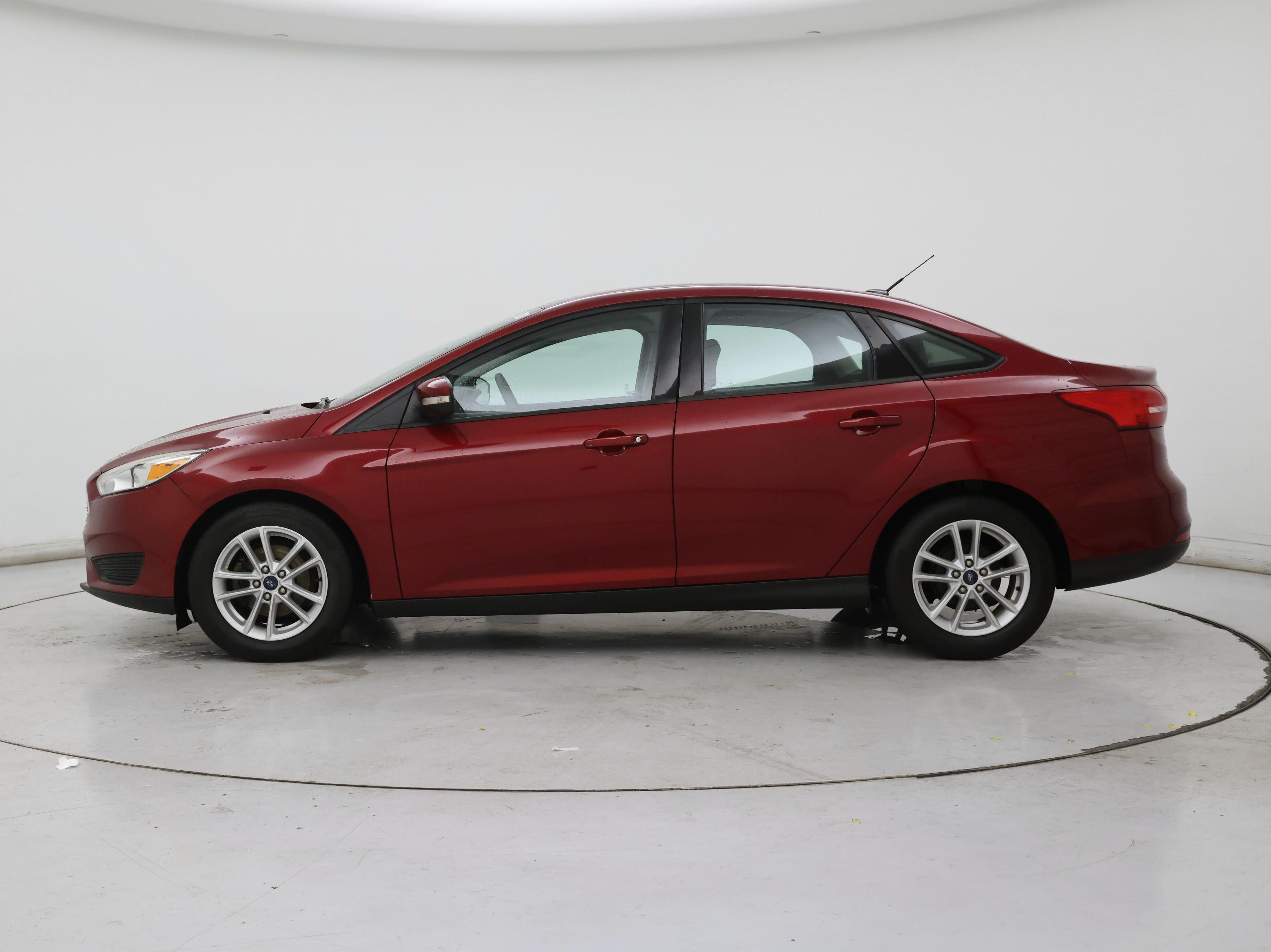 Thumbnail: 2017 Ford Focus - 3