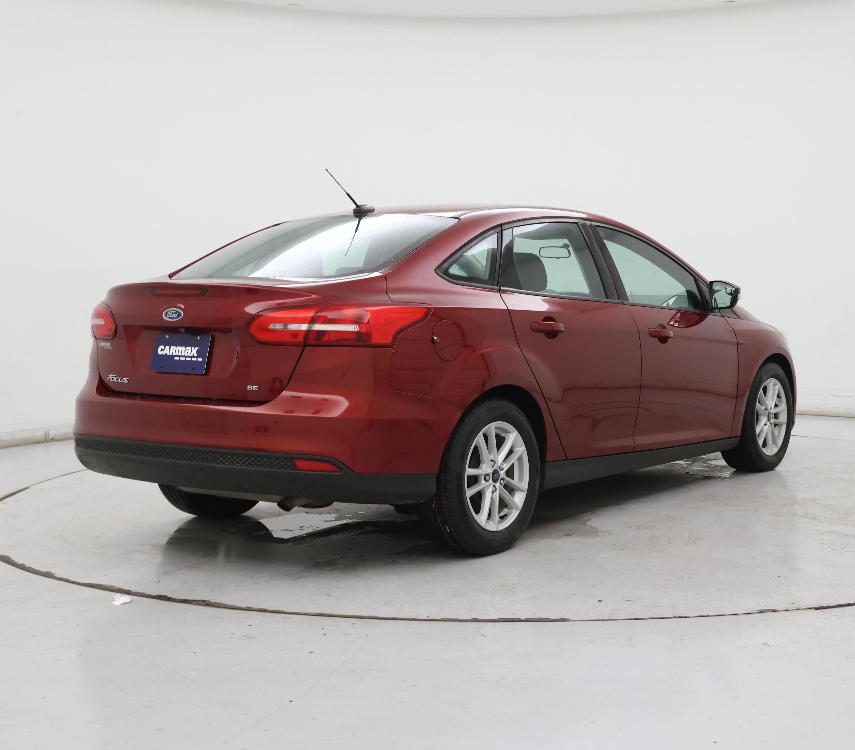 Thumbnail: 2017 Ford Focus - 8