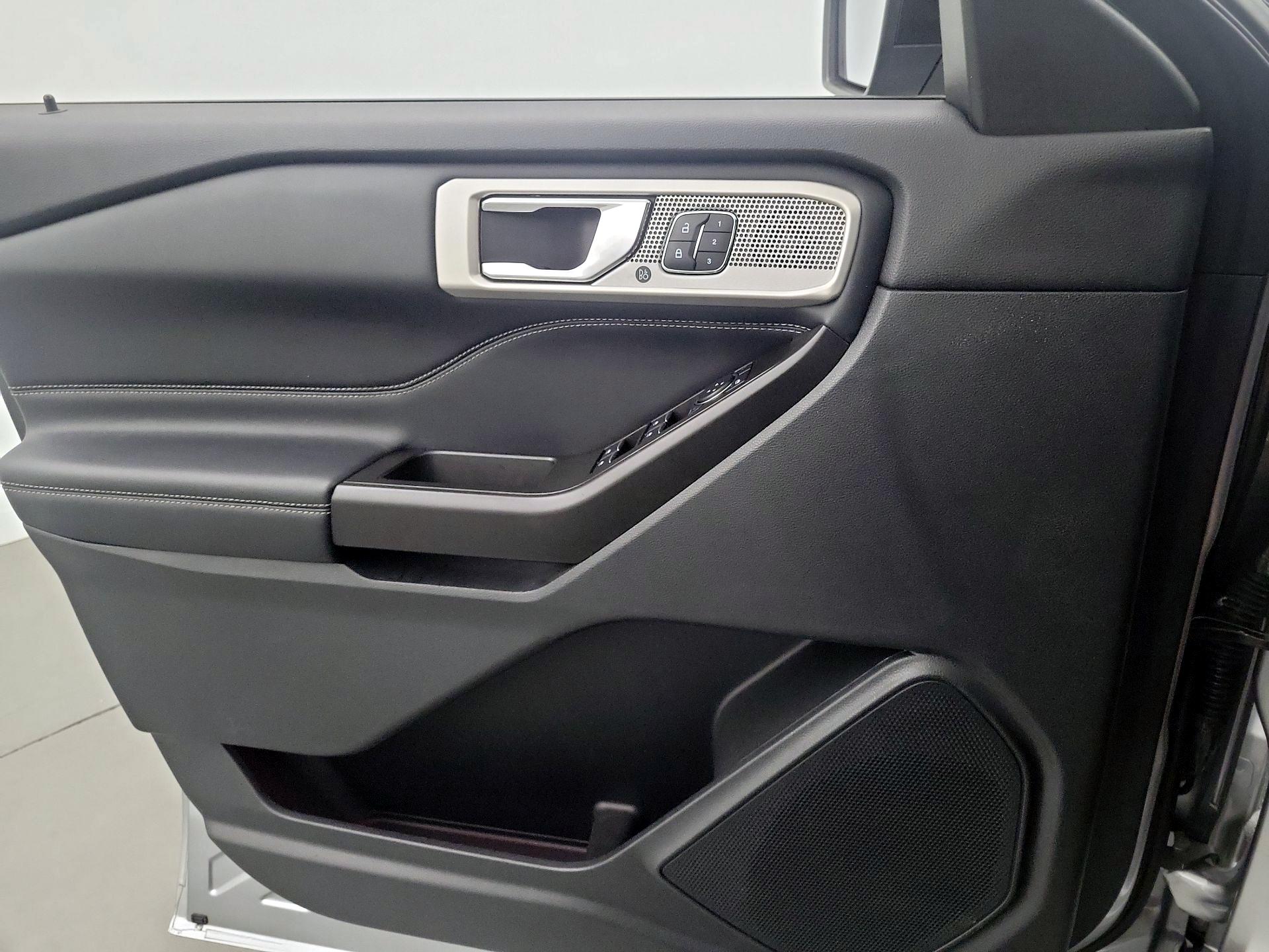 Thumbnail: 2020 Ford Explorer - 12