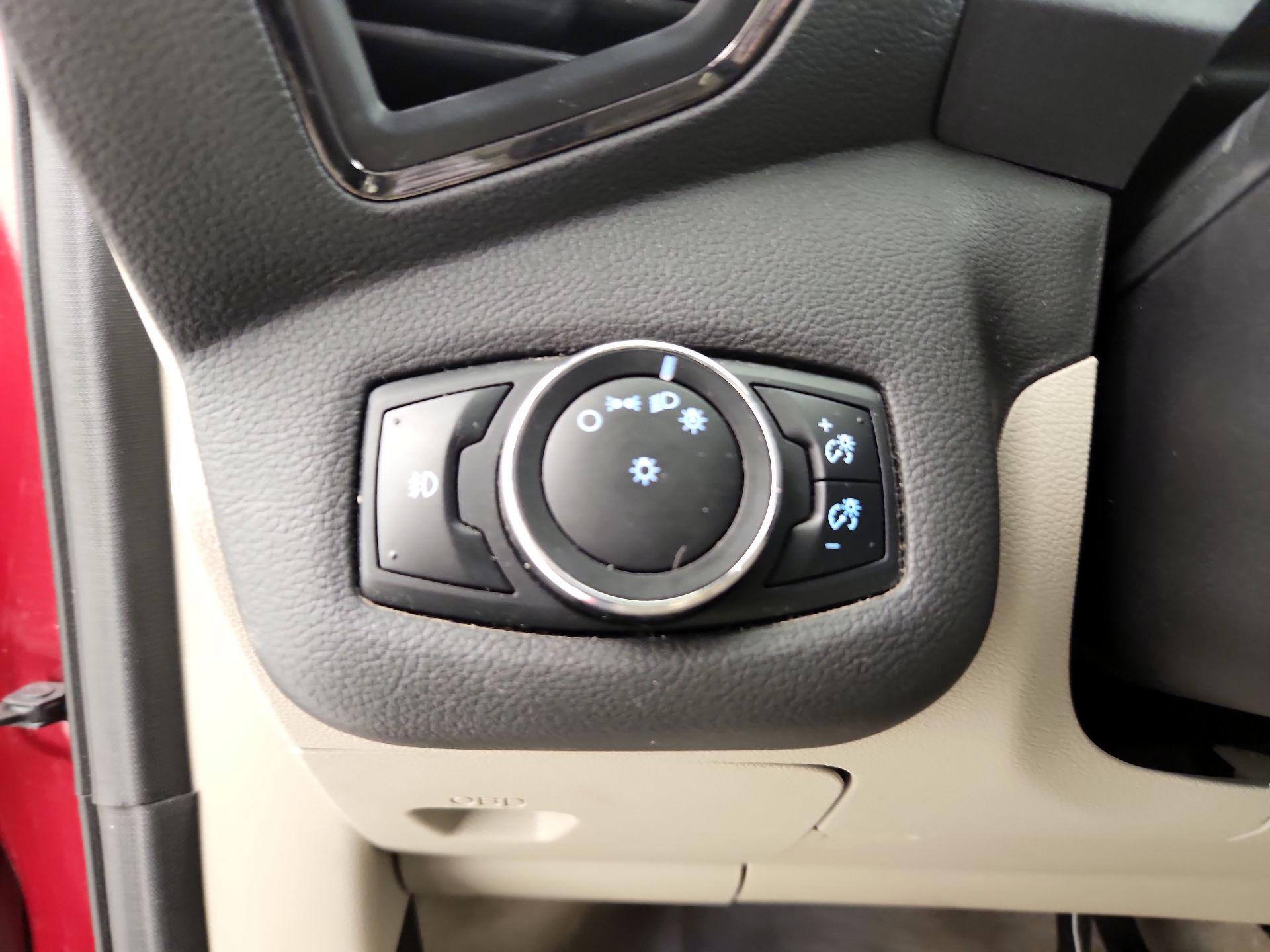 Thumbnail: 2014 Ford Escape - 13