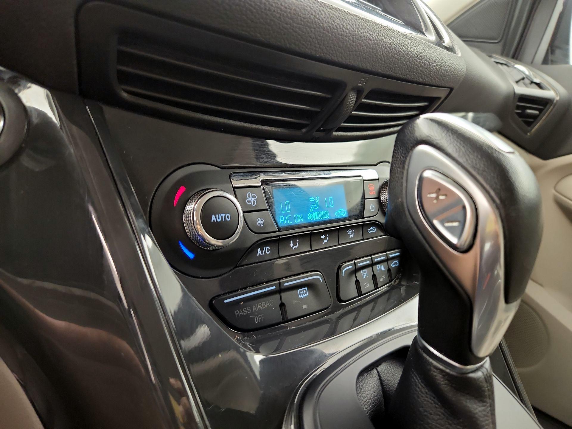Thumbnail: 2014 Ford Escape - 16