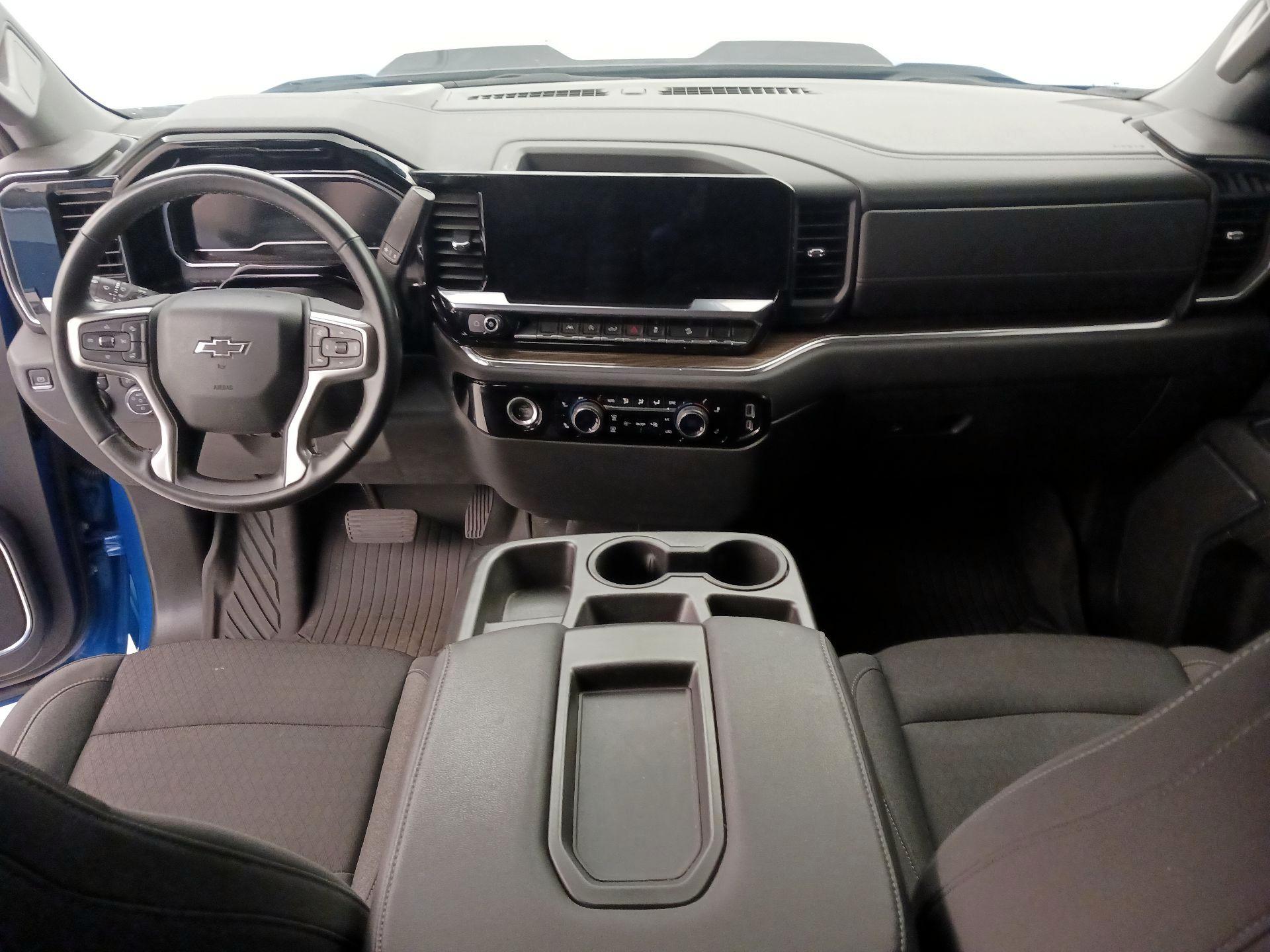 Thumbnail: 2023 Chevrolet Silverado 1500 - 9
